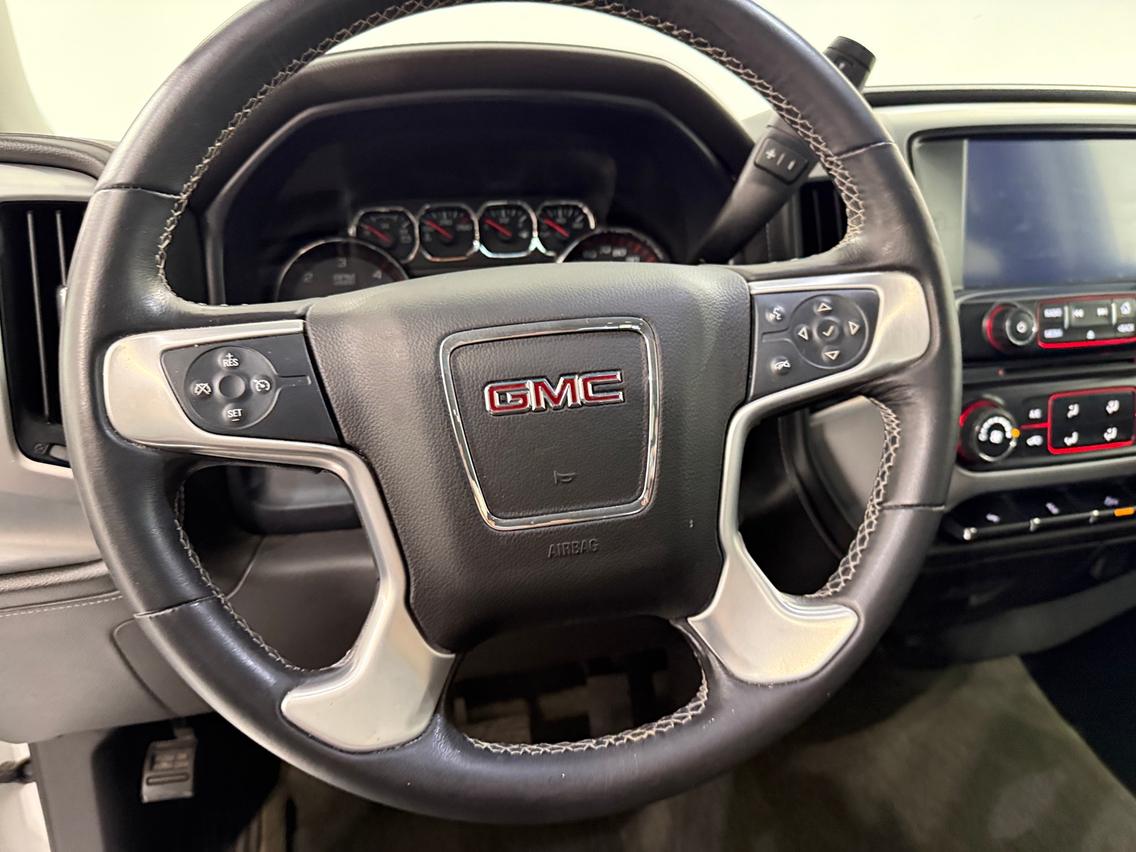 Thumbnail: 2015 GMC Sierra 1500 - 5