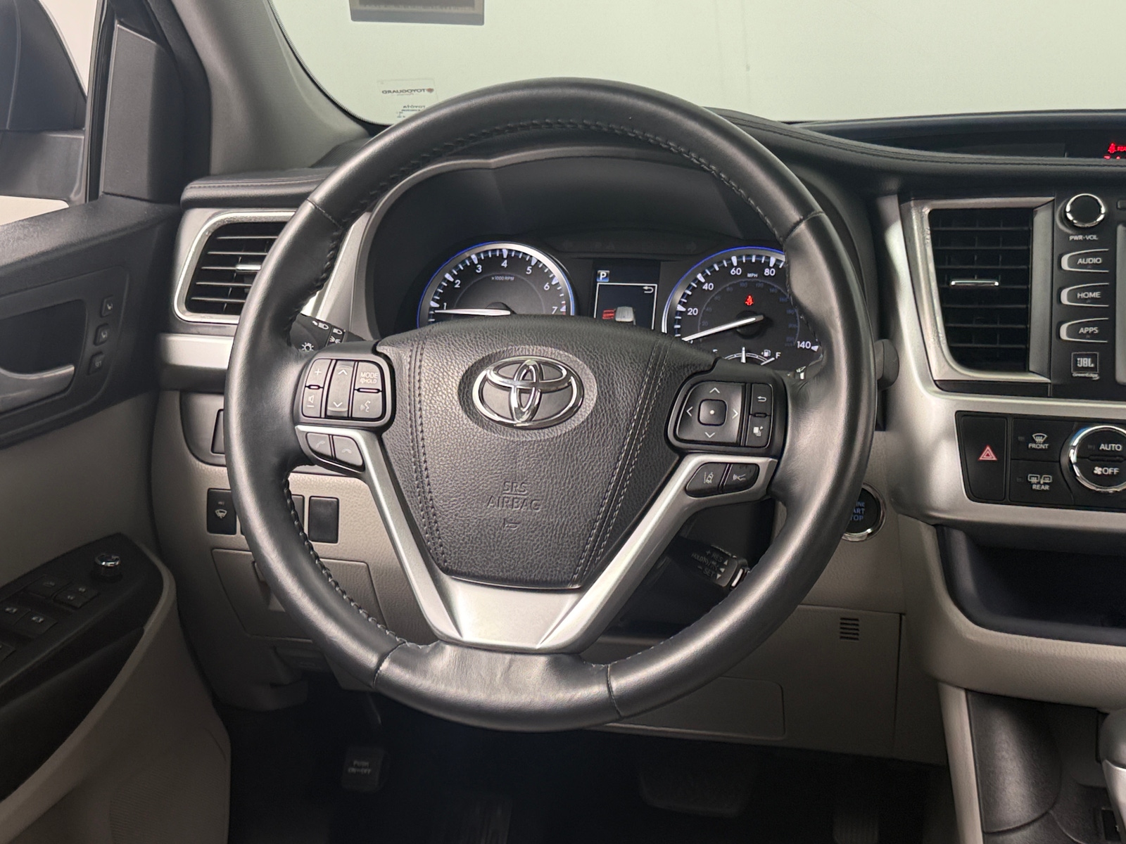 Thumbnail: 2017 Toyota Highlander - 5