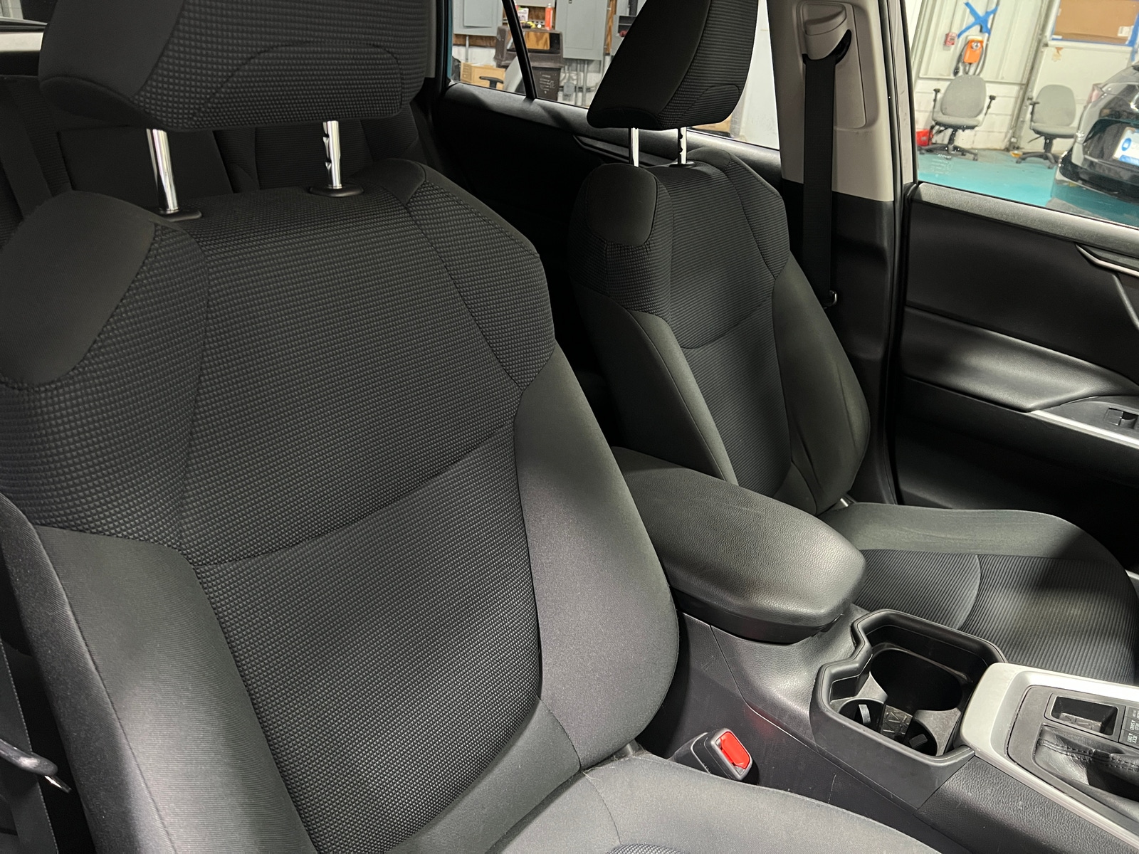 Thumbnail: 2019 Toyota RAV4 - 2