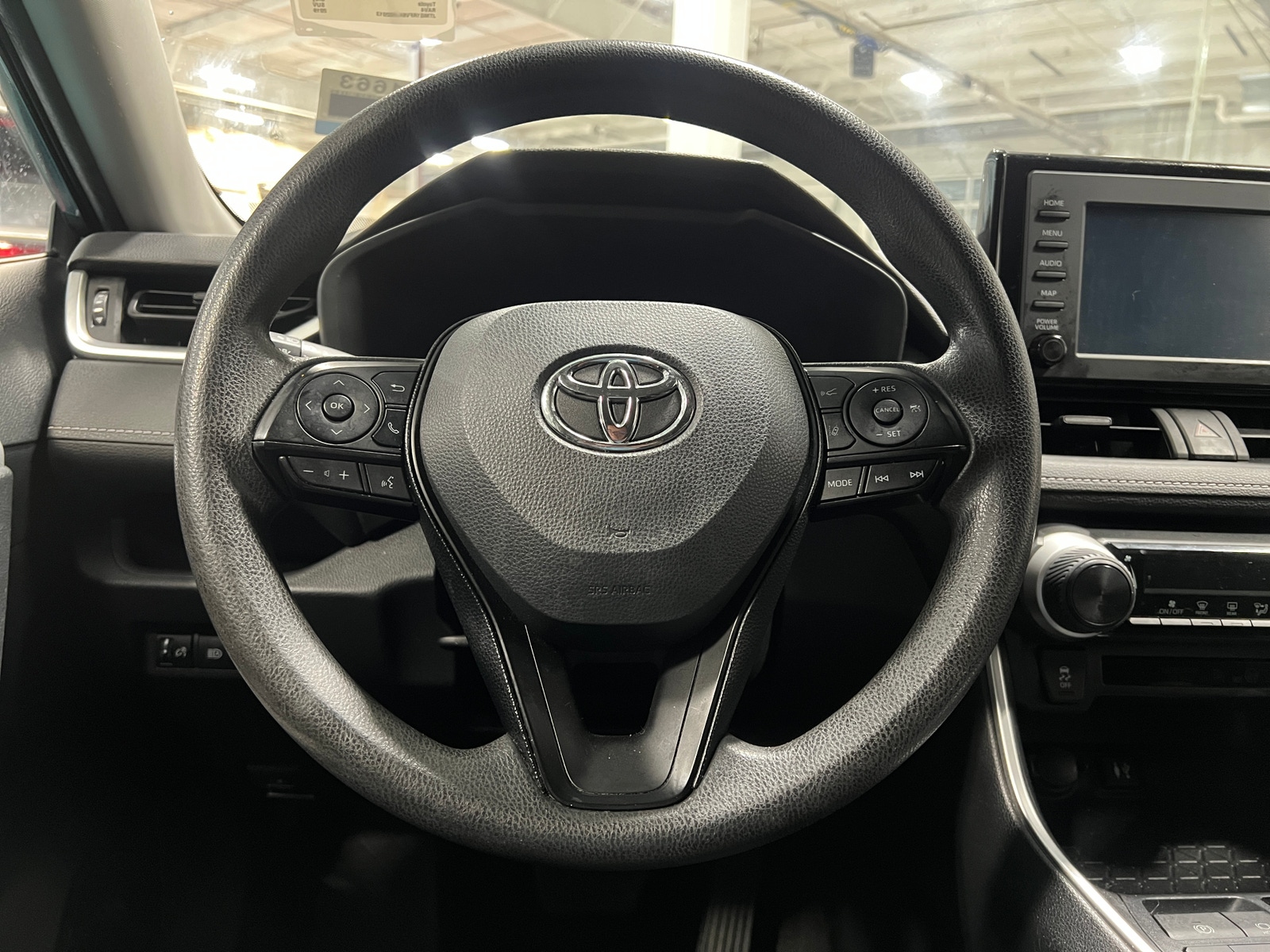 Thumbnail: 2019 Toyota RAV4 - 5