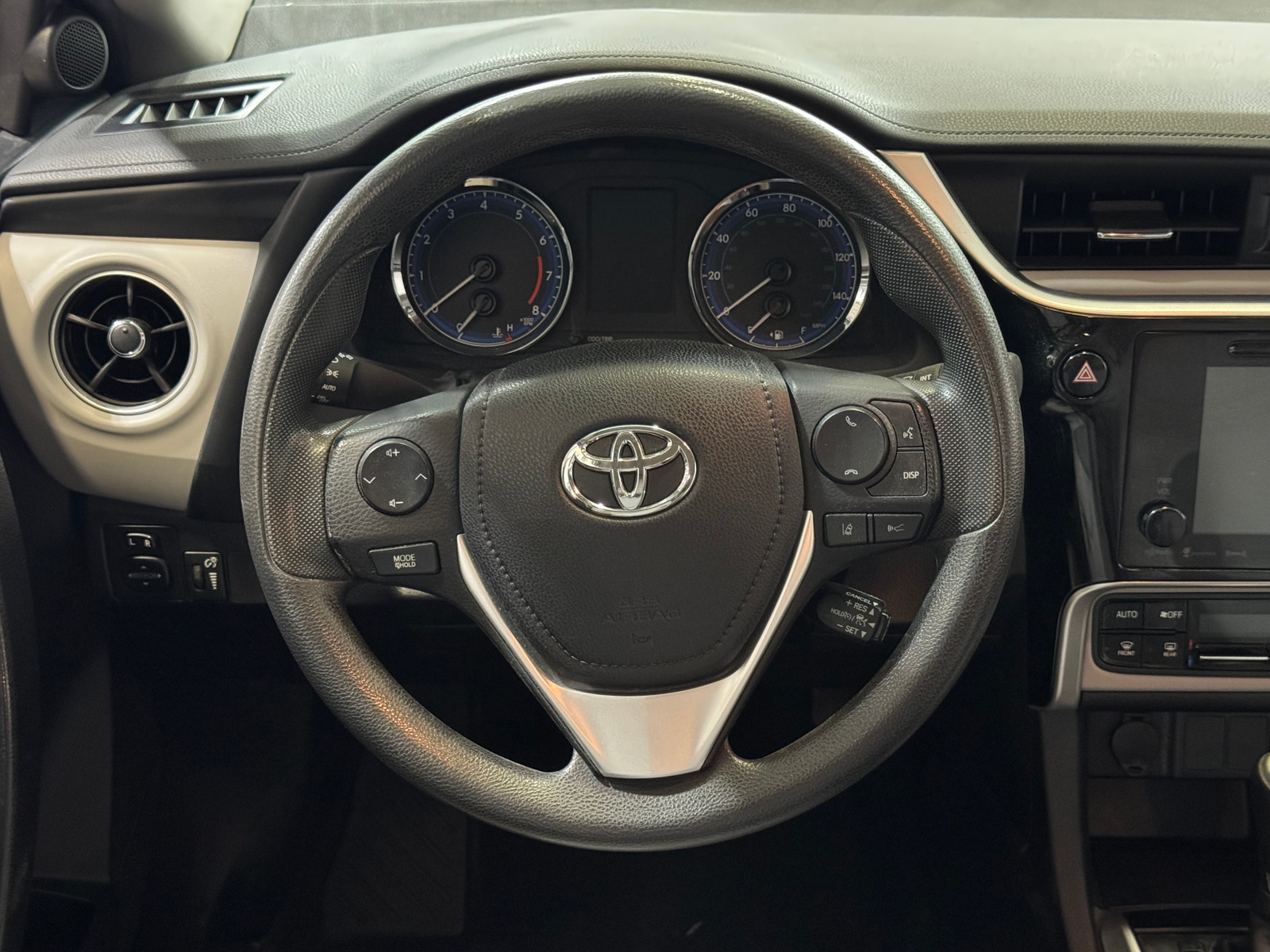Thumbnail: 2017 Toyota Corolla - 5