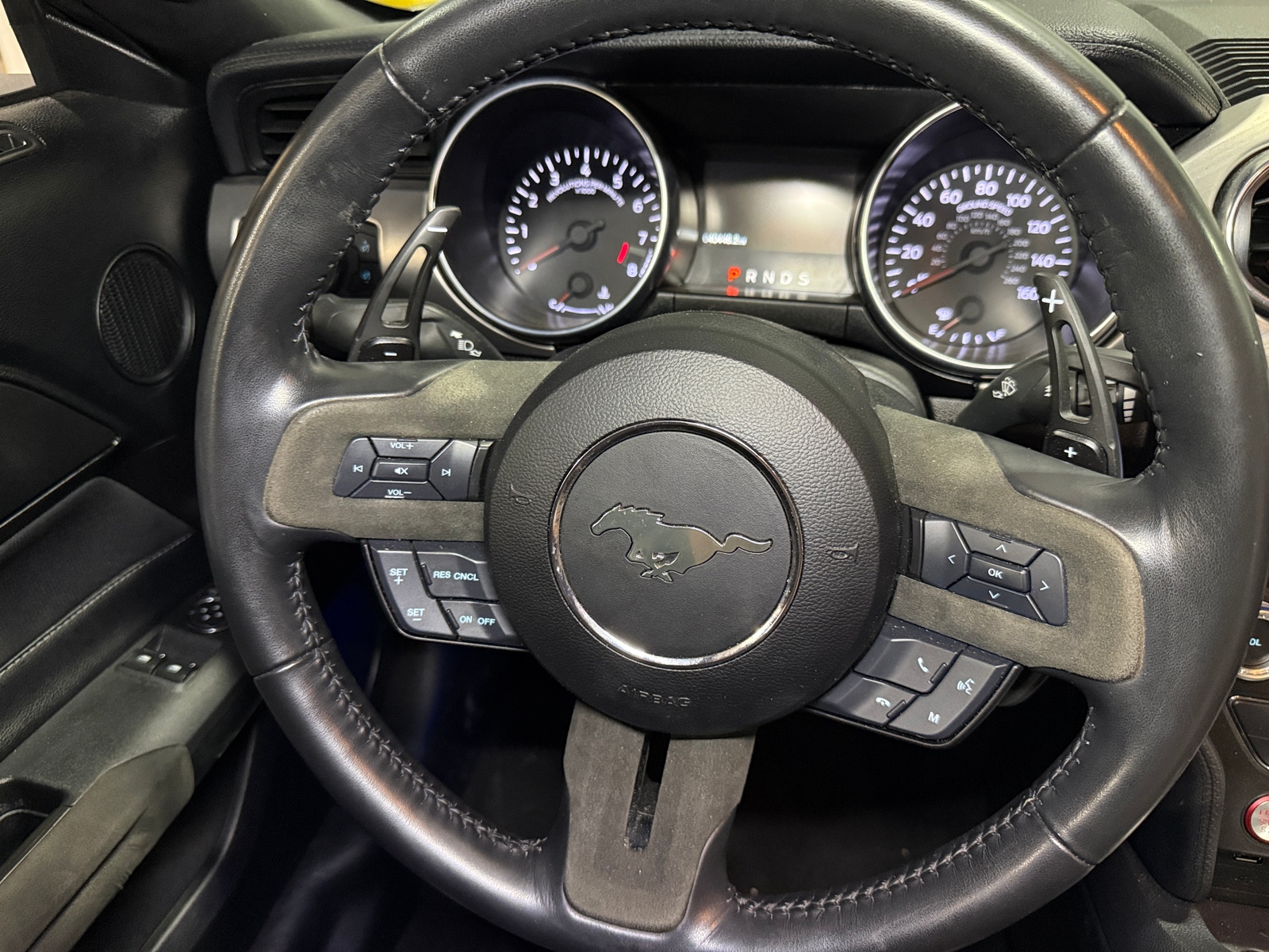 Thumbnail: 2022 Ford Mustang - 4