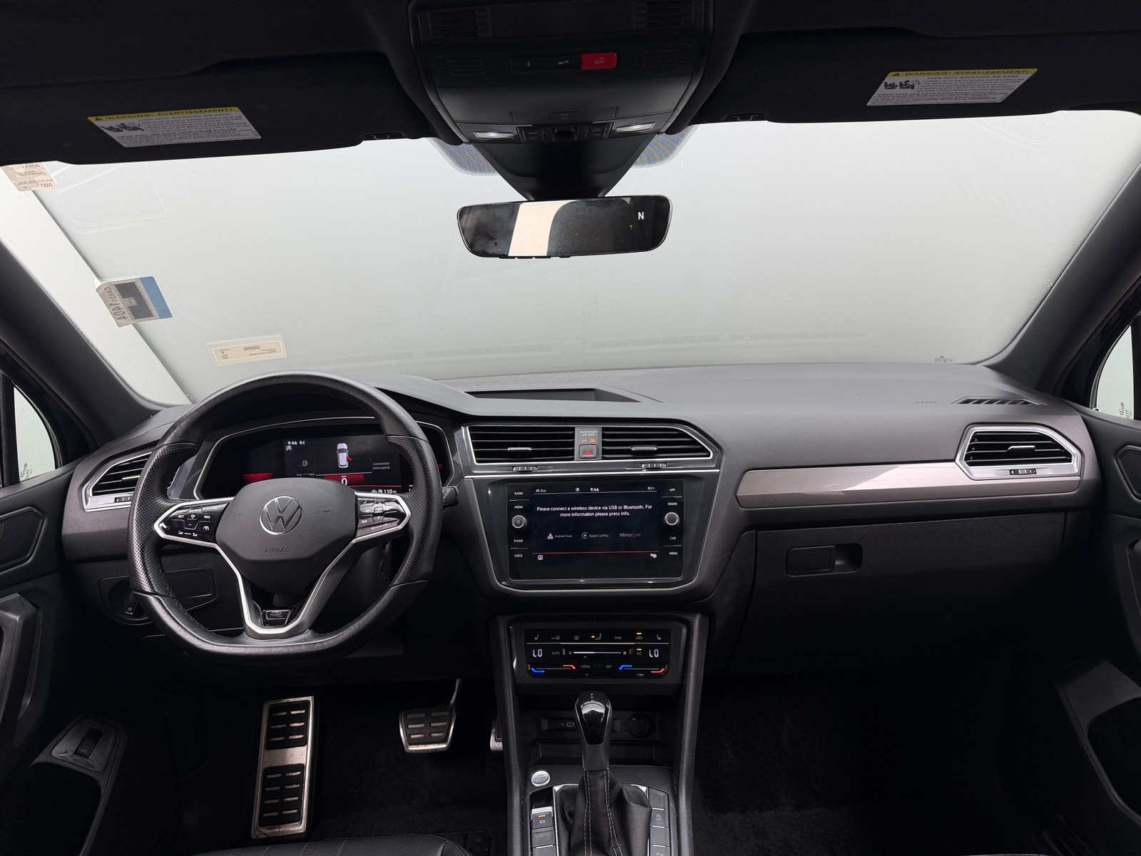 Thumbnail: 2022 Volkswagen Tiguan - 3