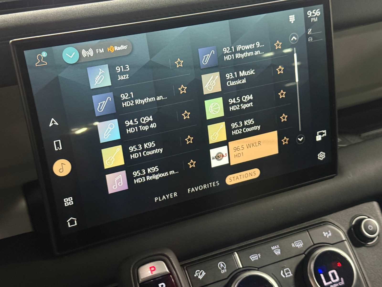 Thumbnail: 2025 Land Rover Defender - 4