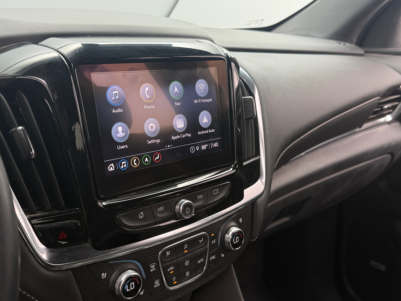 Thumbnail: 2023 Chevrolet Traverse - 3