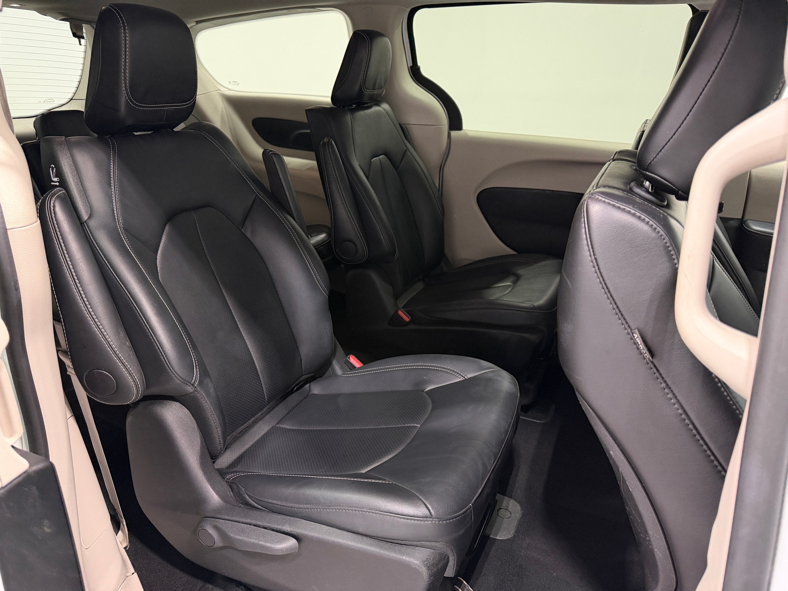 Thumbnail: 2024 Chrysler Pacifica - 5