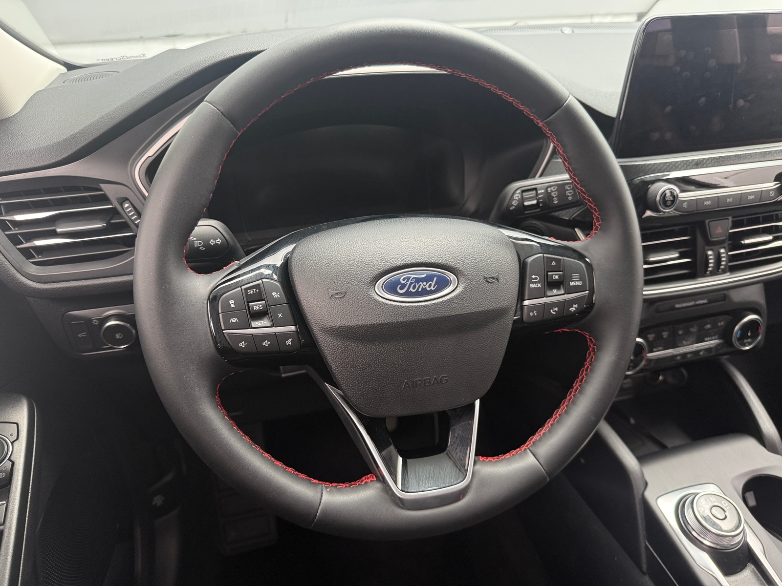 Thumbnail: 2022 Ford Escape - 4