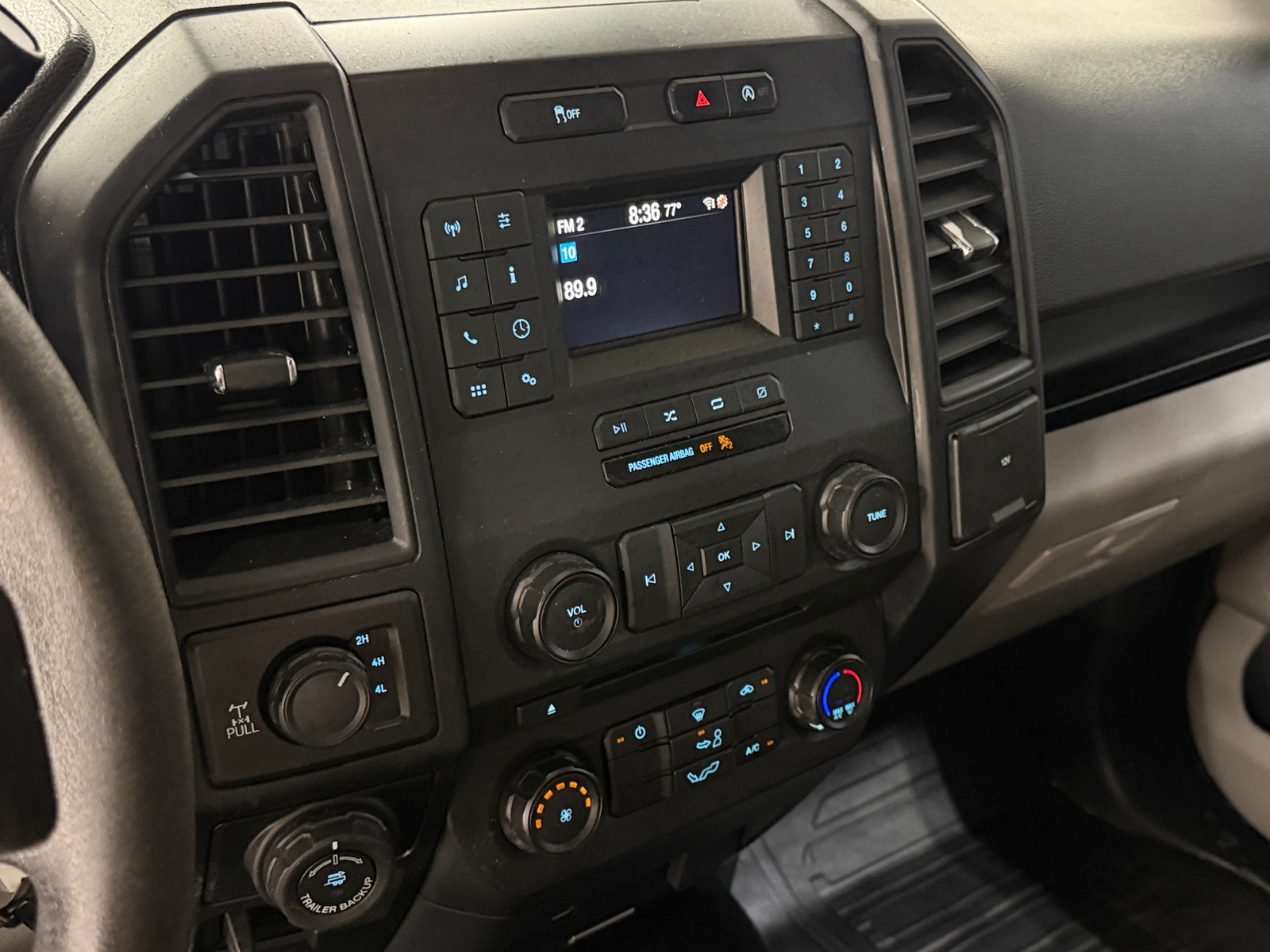 Thumbnail: 2018 Ford Econoline - 4