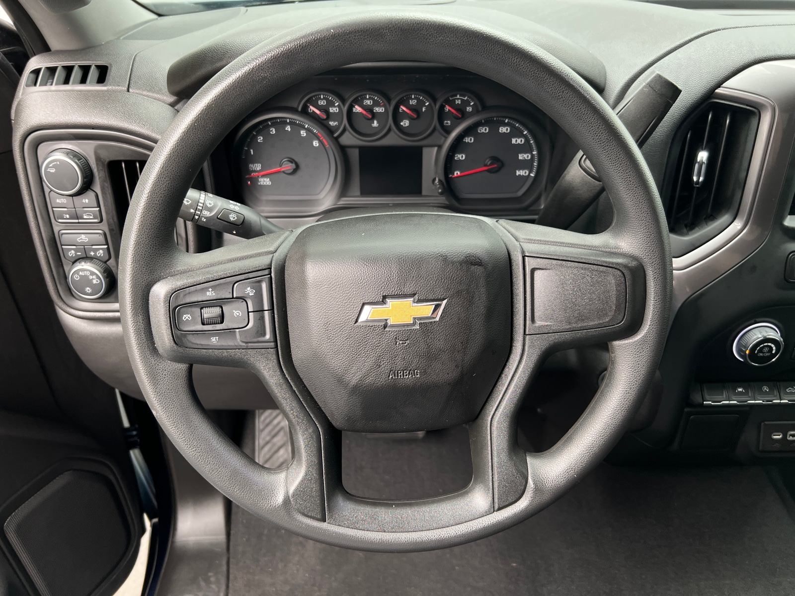 Thumbnail: 2023 Chevrolet Silverado 1500 - 5