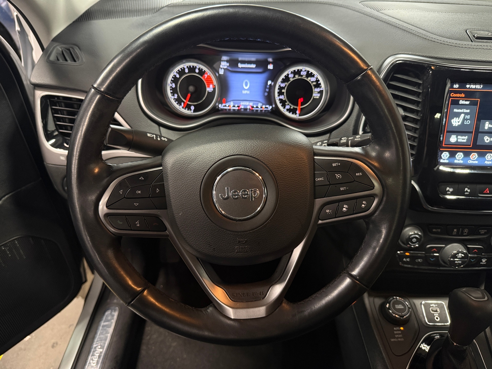 Thumbnail: 2021 Jeep Cherokee - 4