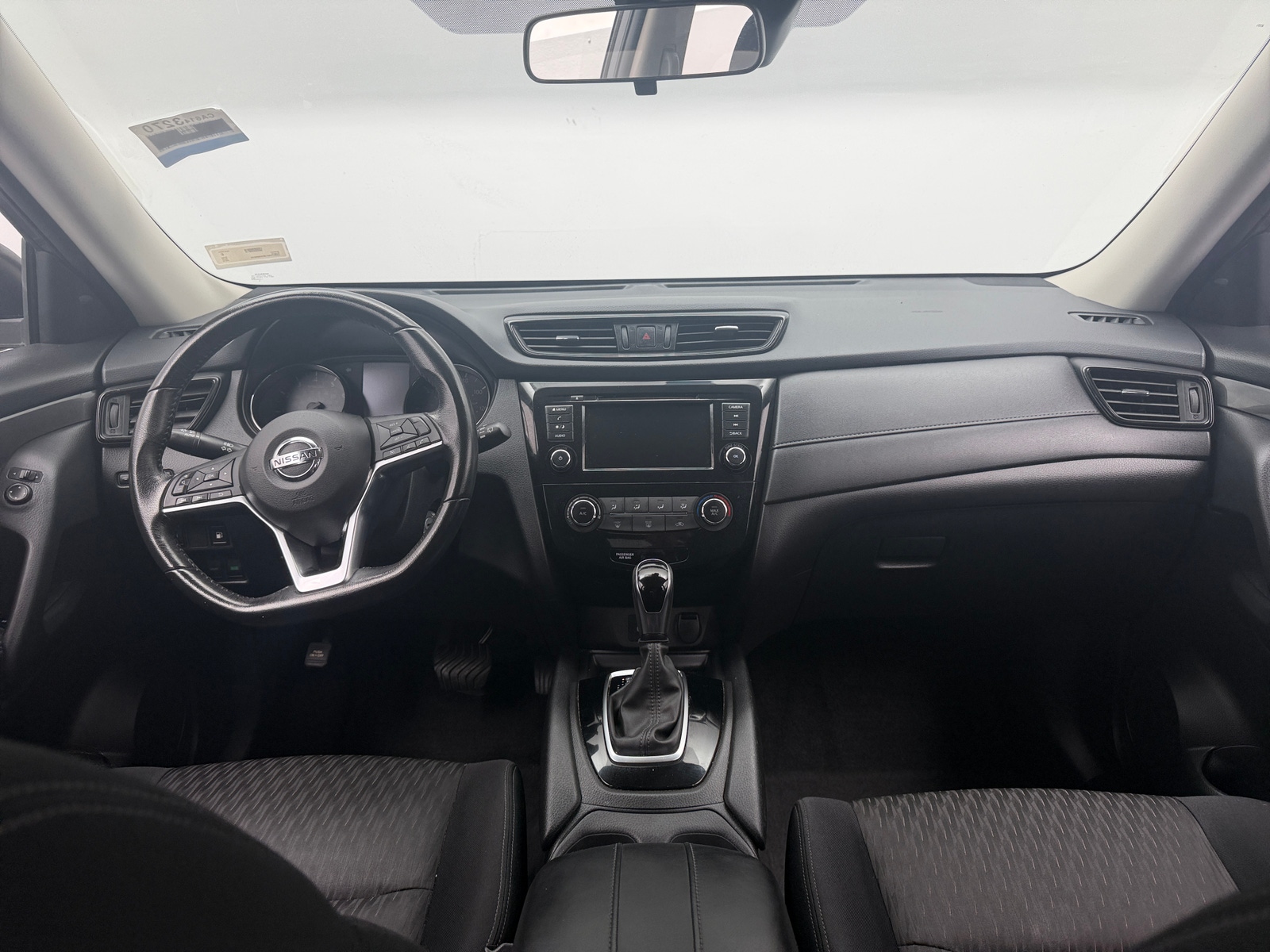 Thumbnail: 2019 Nissan Rogue - 3