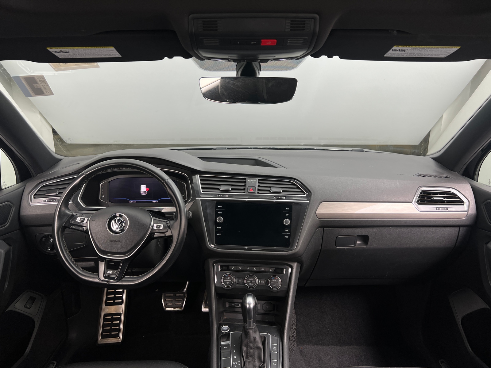 Thumbnail: 2019 Volkswagen Tiguan - 3