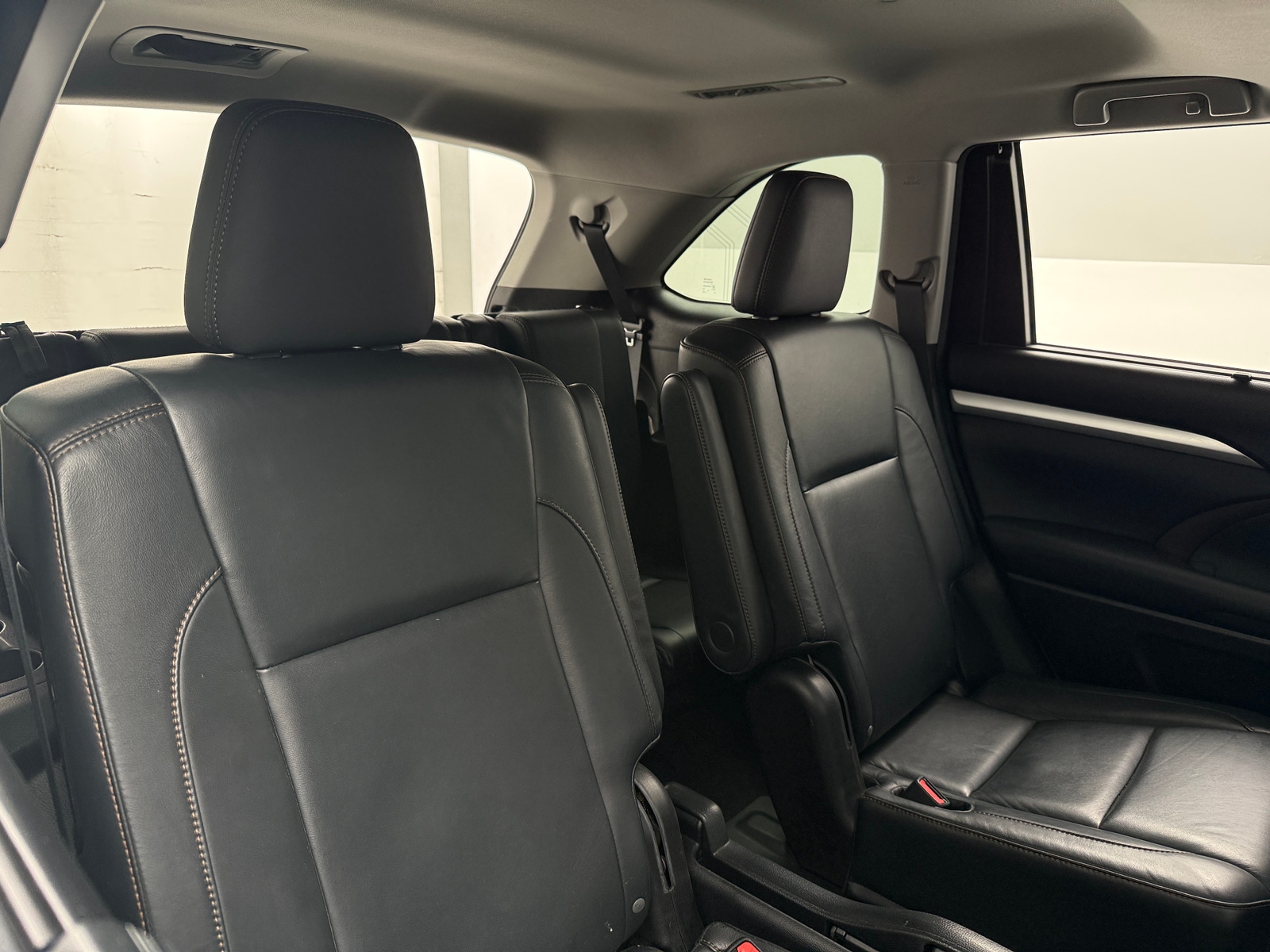 Thumbnail: 2015 Toyota Highlander - 5