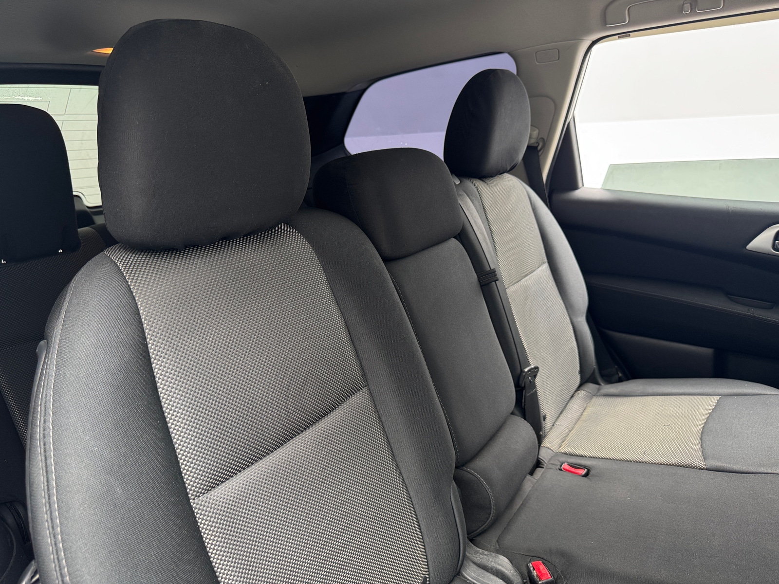 Thumbnail: 2017 Nissan Pathfinder - 6