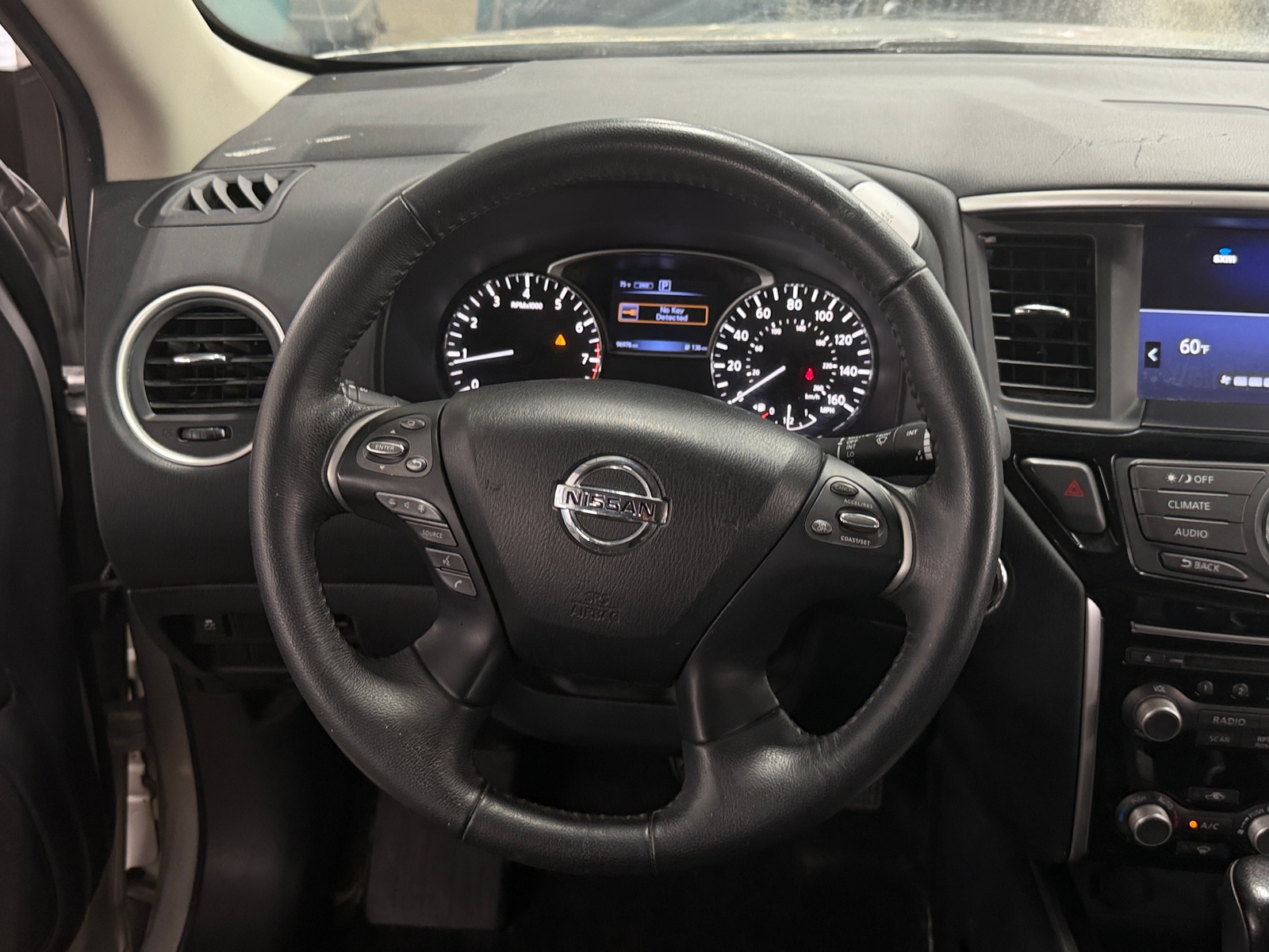 Thumbnail: 2017 Nissan Pathfinder - 5