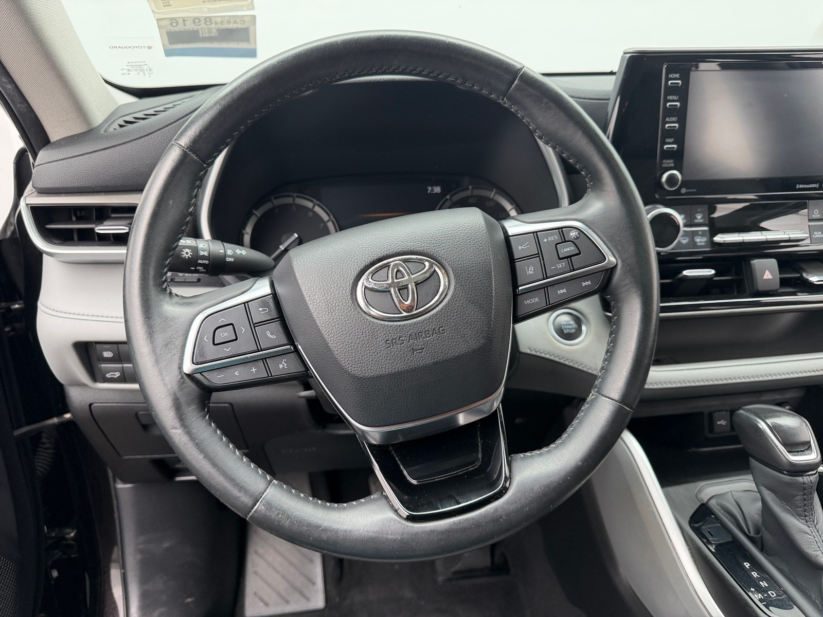 Thumbnail: 2020 Toyota Highlander - 4