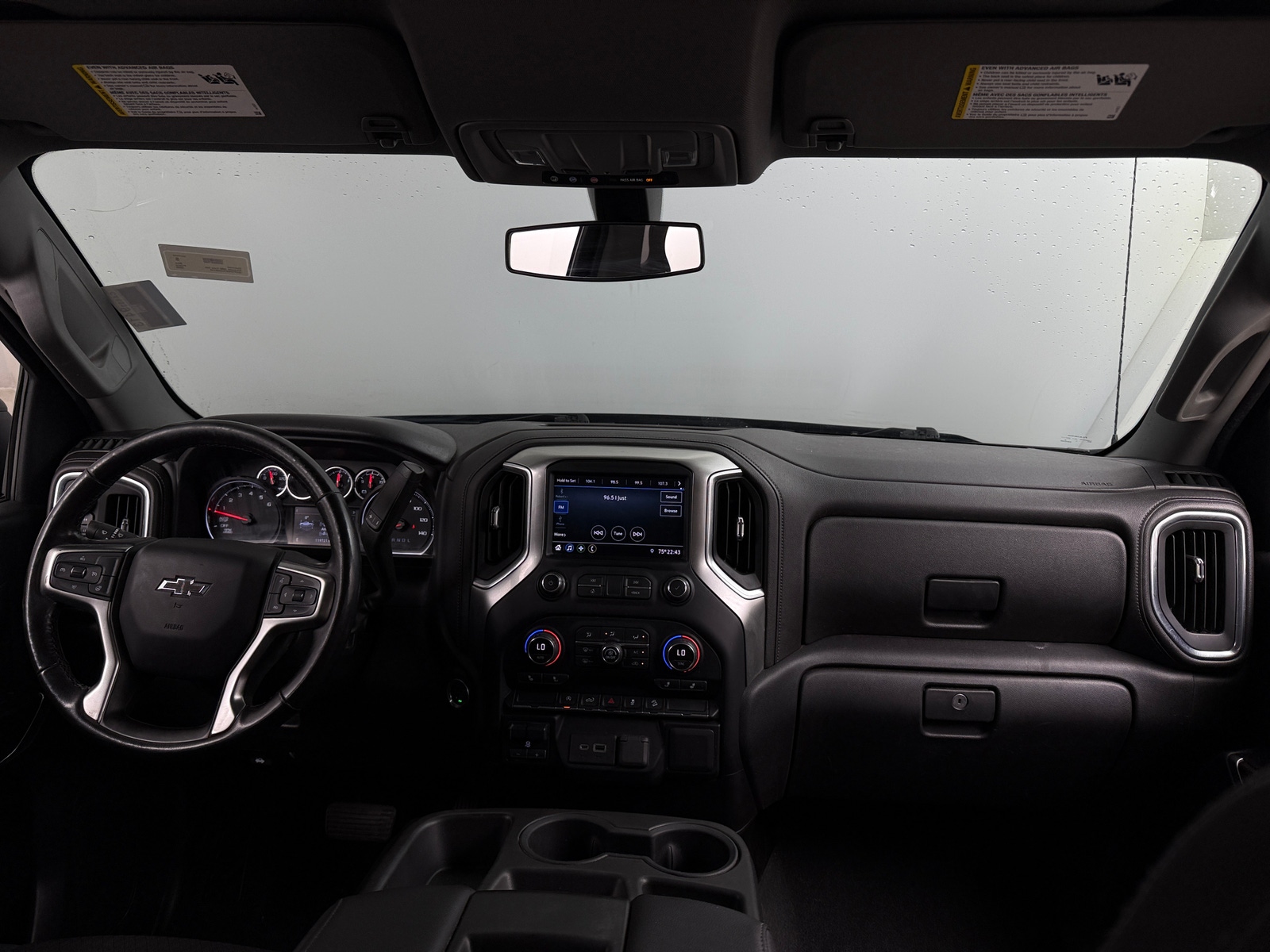 Thumbnail: 2020 Chevrolet Silverado 1500 - 3