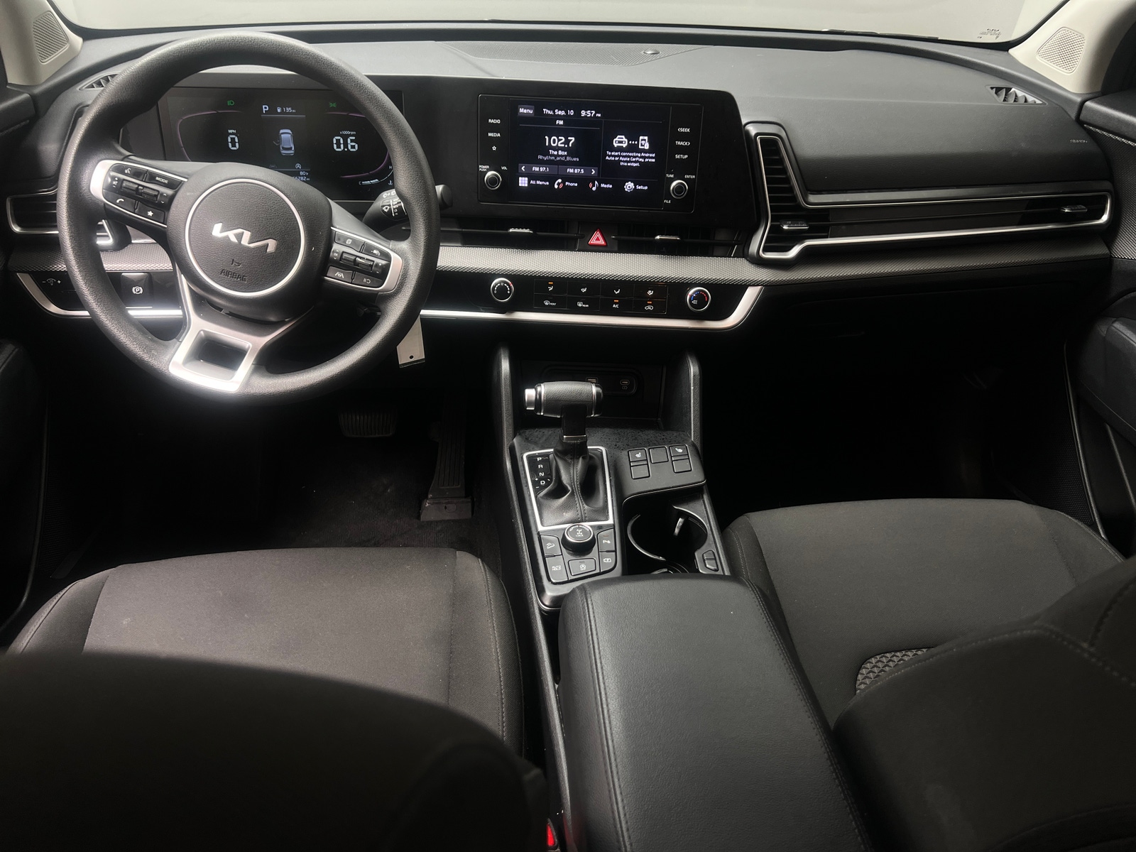Thumbnail: 2023 Kia Sportage - 3