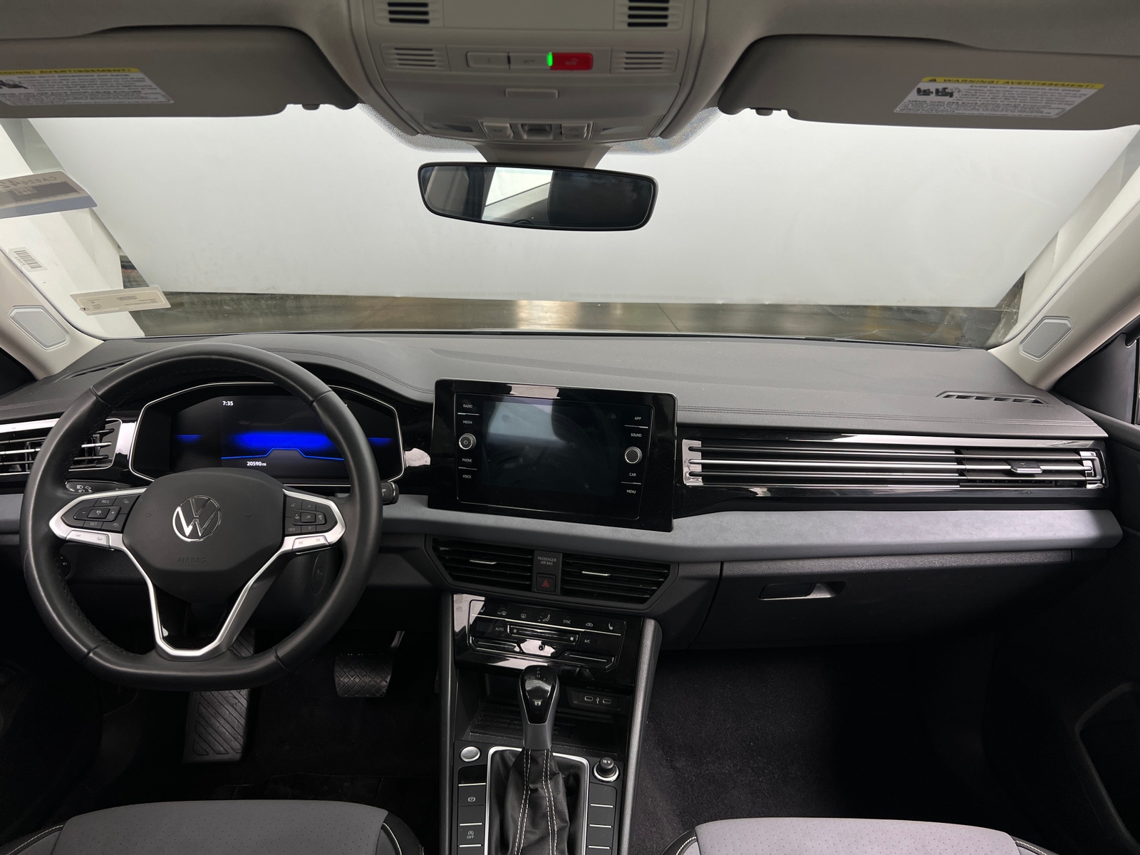 Thumbnail: 2025 Volkswagen Jetta - 2