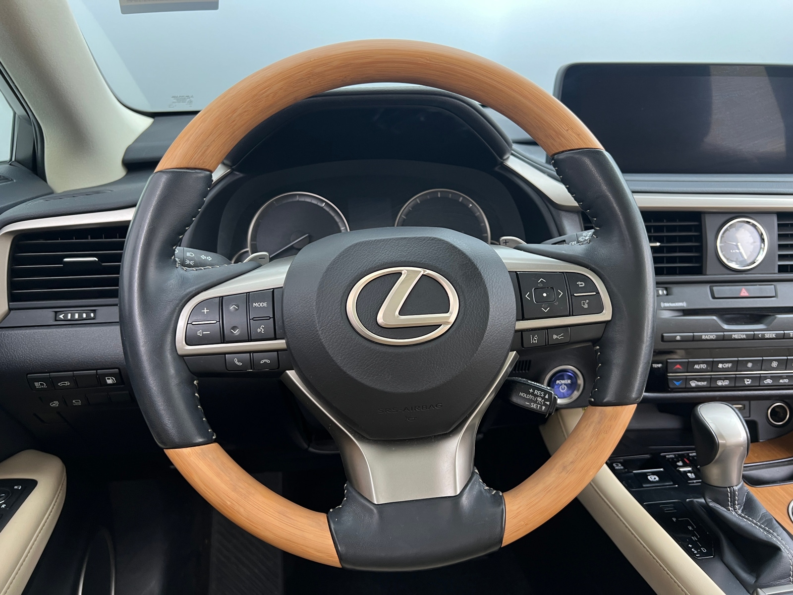 Thumbnail: 2021 Lexus RX - 5