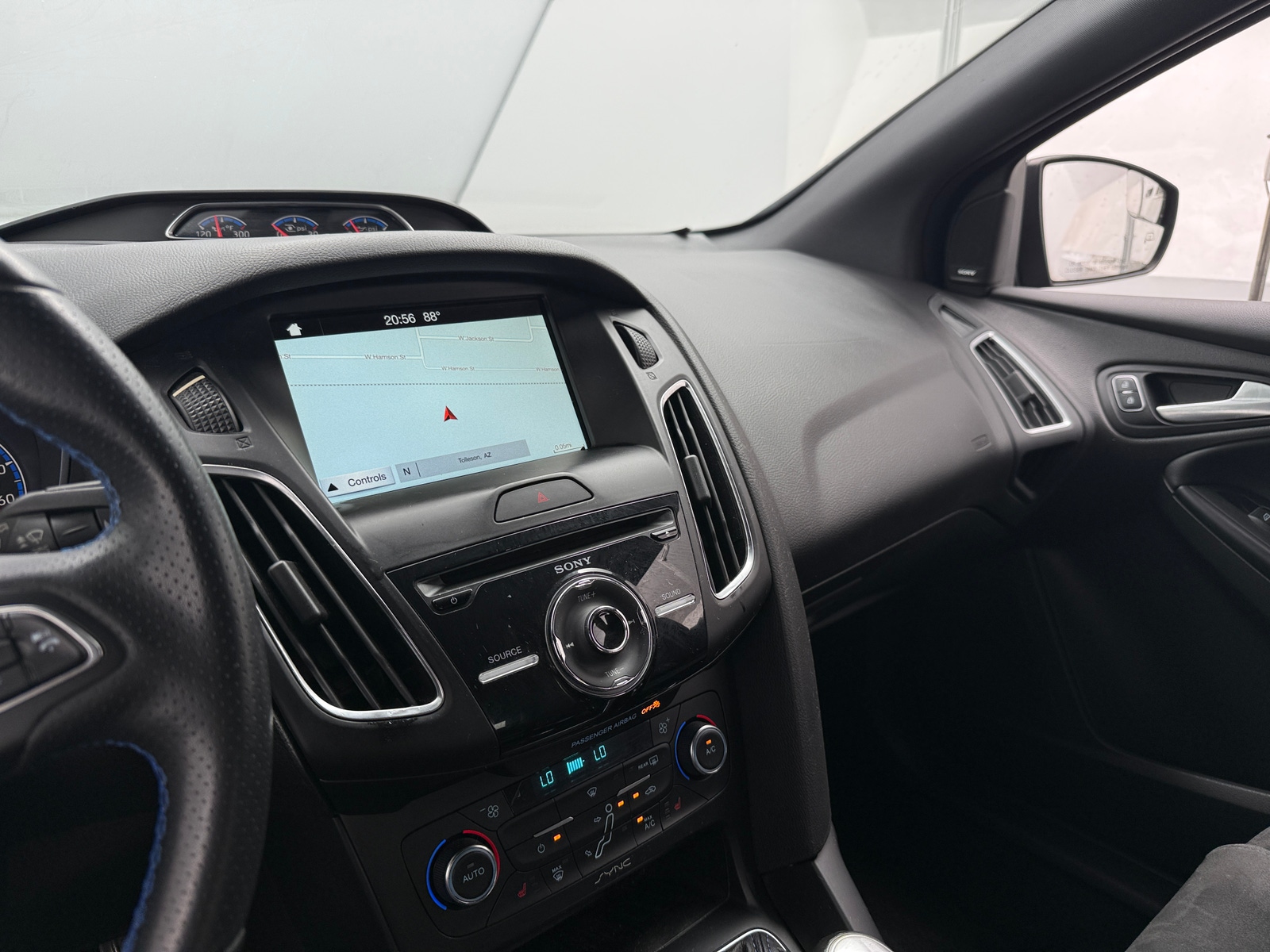 Thumbnail: 2017 Ford Focus - 4
