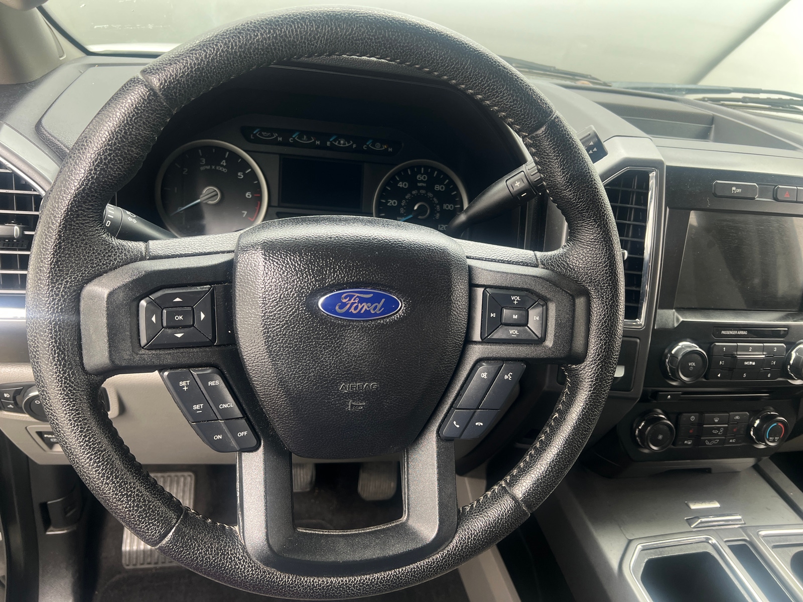Thumbnail: 2016 Ford Econoline - 5