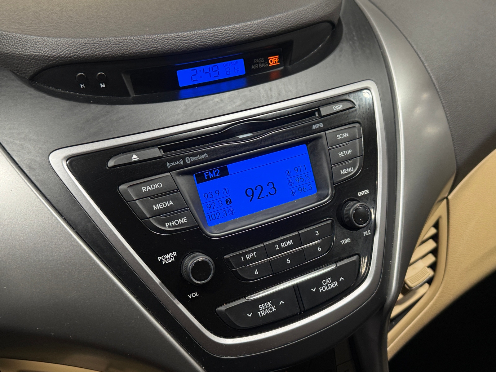 Thumbnail: 2013 Hyundai Elantra - 3