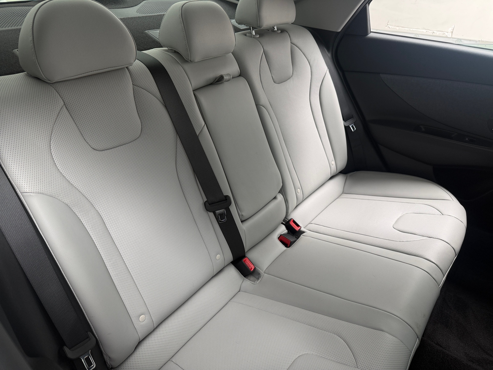 Thumbnail: 2023 Hyundai Elantra - 5