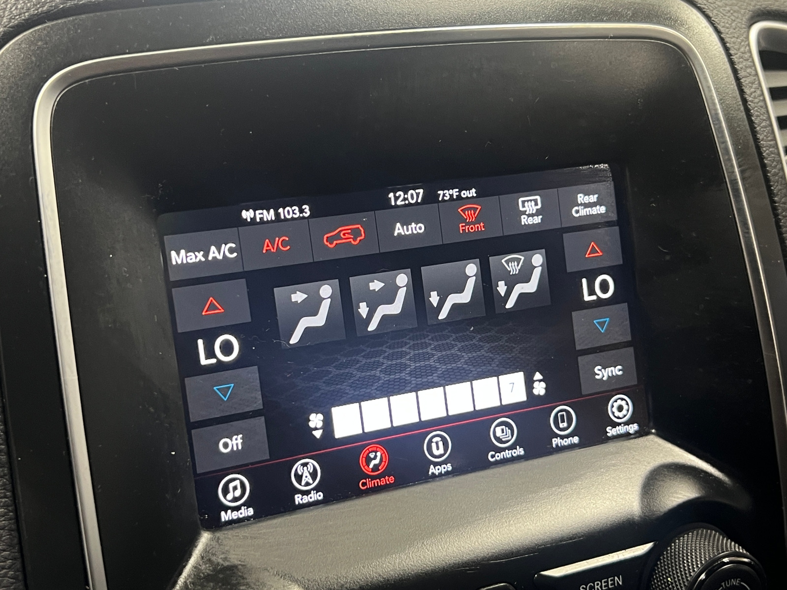 Thumbnail: 2019 Dodge Durango - 4