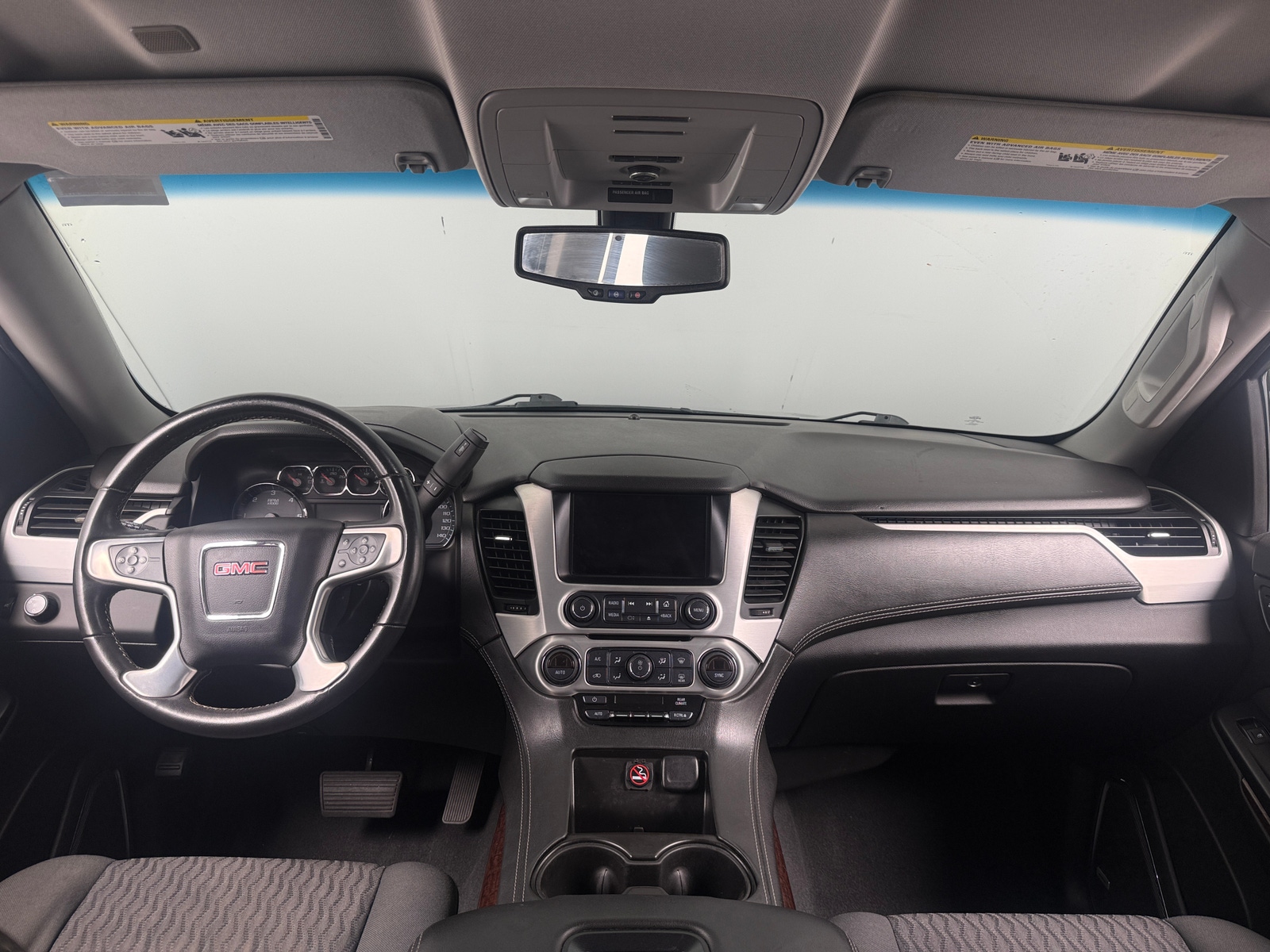 Thumbnail: 2019 GMC Yukon - 3