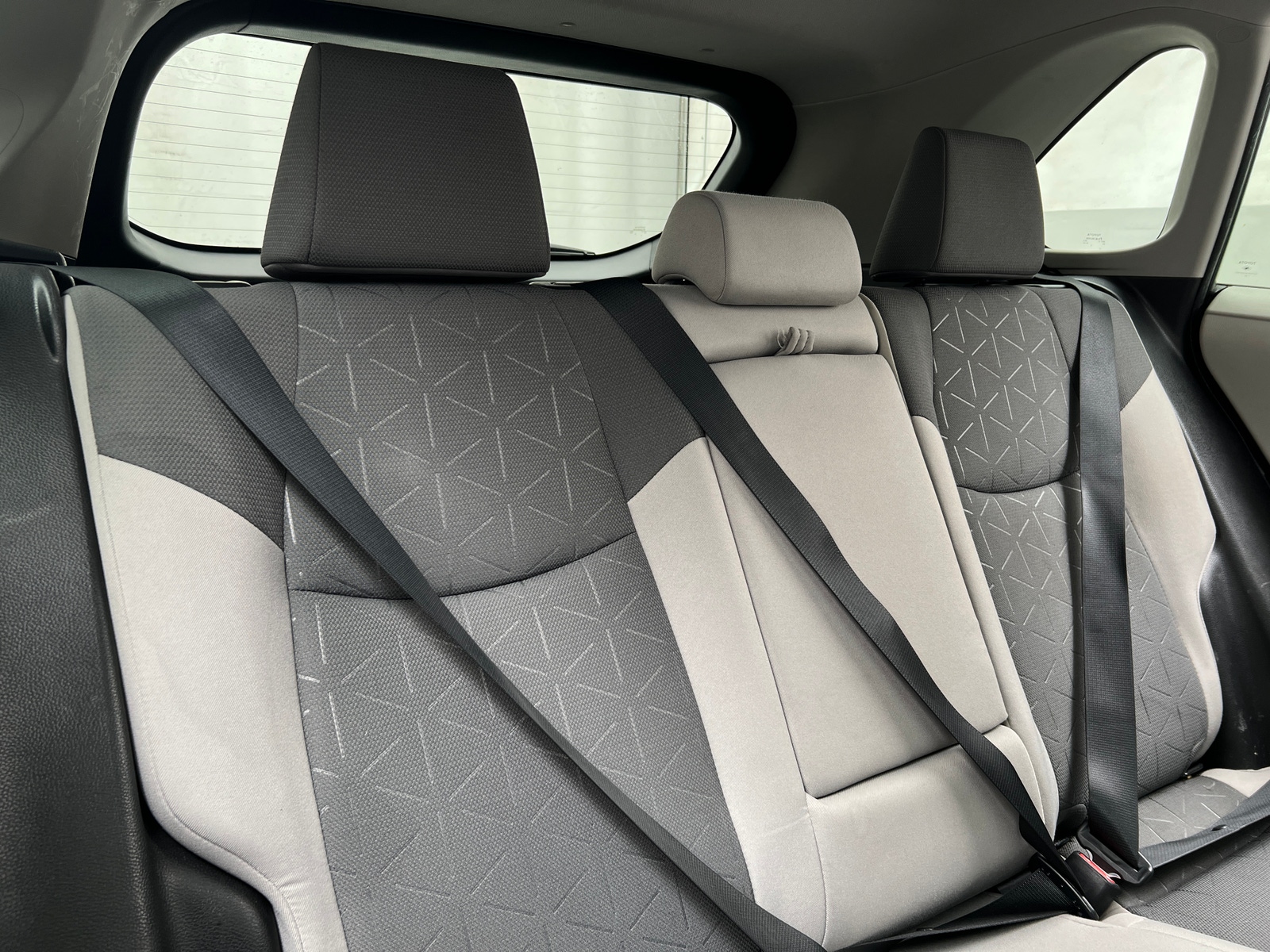 Thumbnail: 2021 Toyota RAV4 - 6