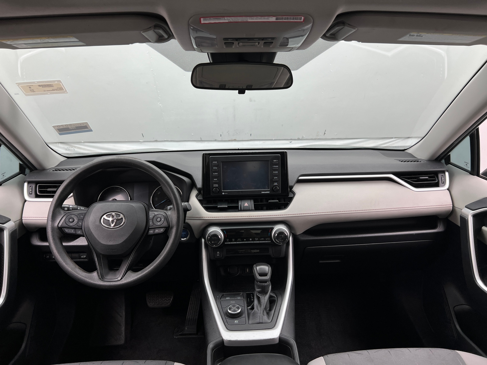 Thumbnail: 2021 Toyota RAV4 - 3