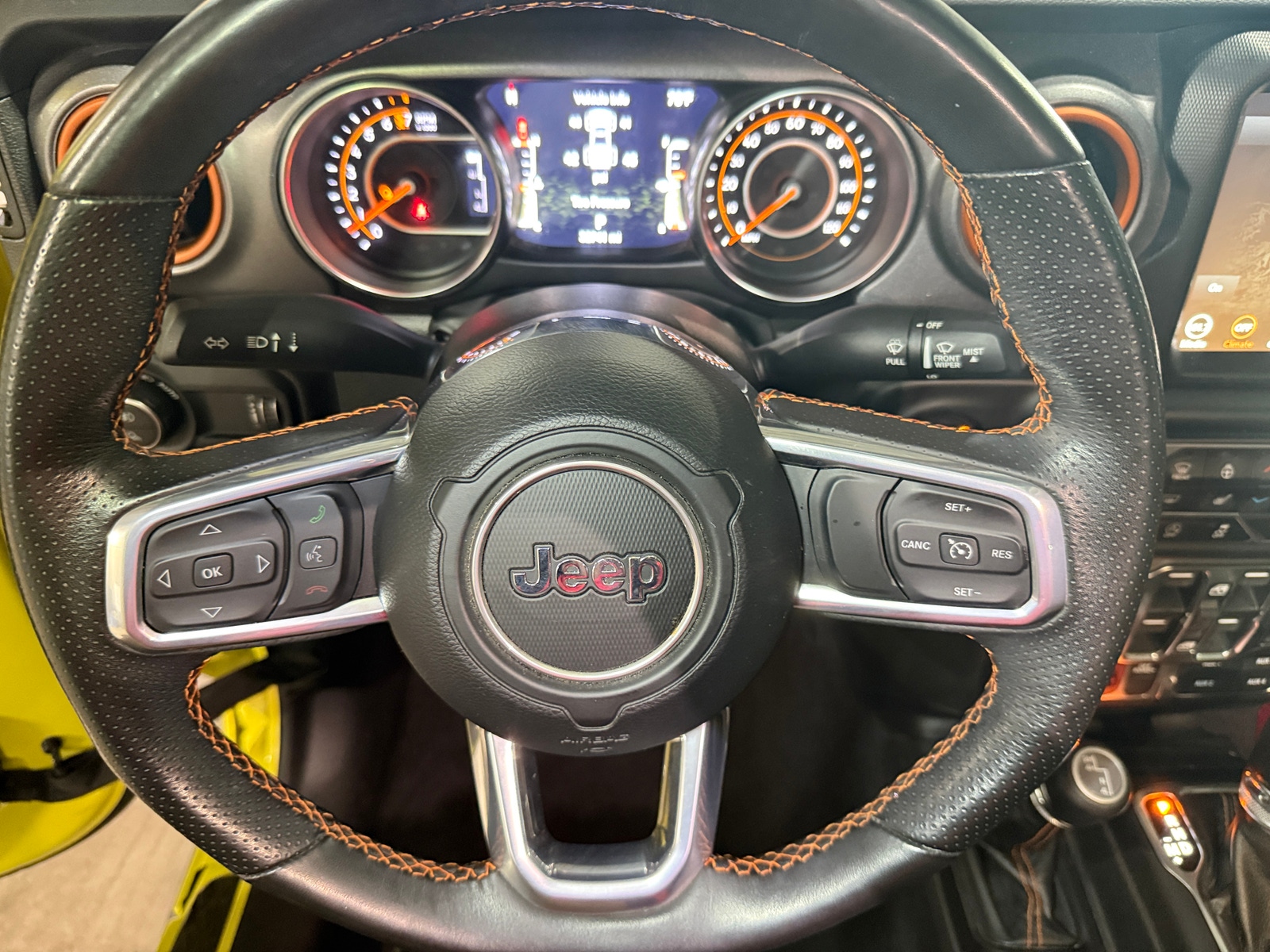 Thumbnail: 2023 Jeep Gladiator - 5