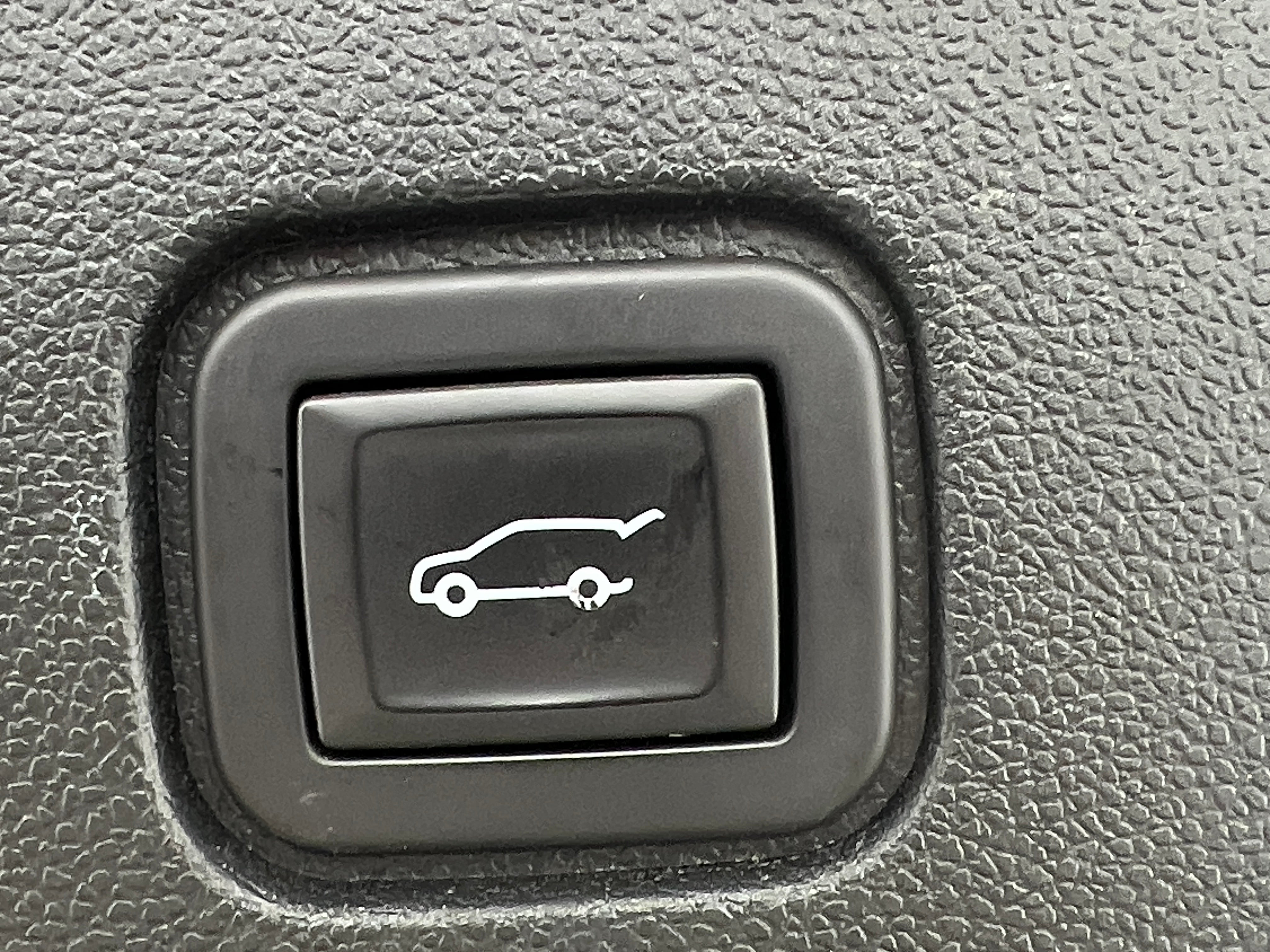 Used 2024 Chevrolet Blazer EV LT with VIN 3GNKDBRJ8RS195086 for sale in Auburn, WA