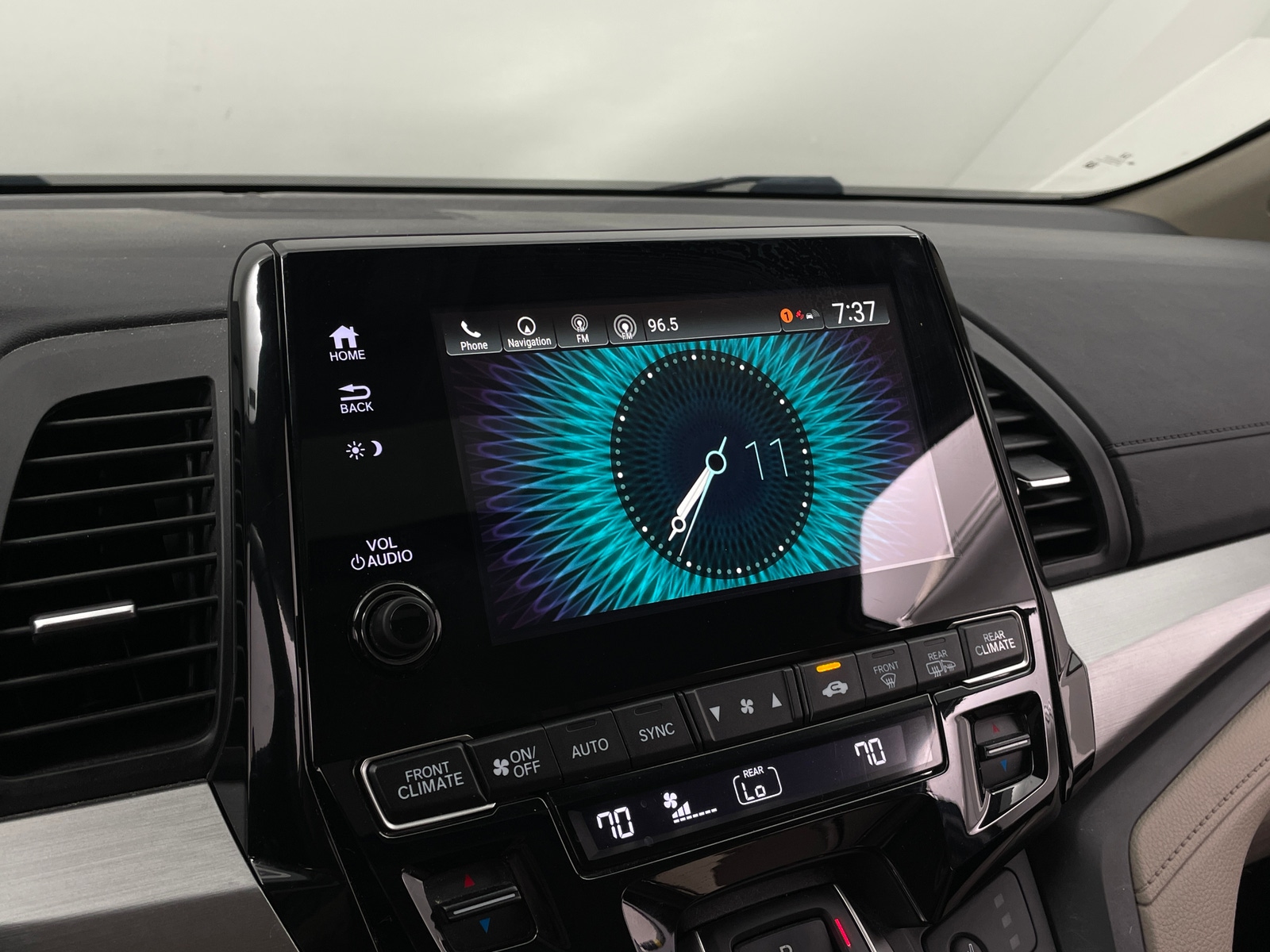 Thumbnail: 2018 Honda Odyssey - 3