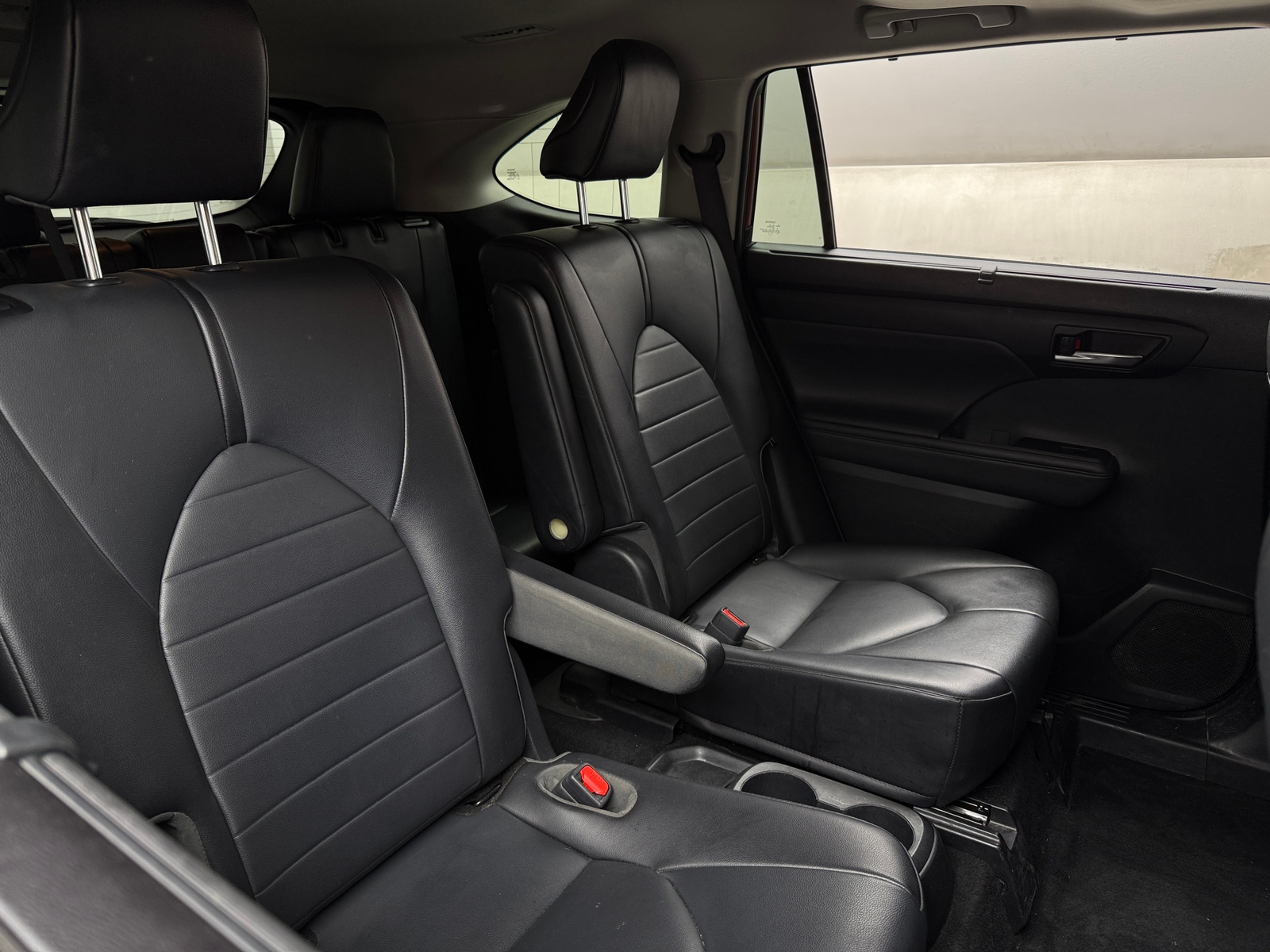 Thumbnail: 2021 Toyota Highlander - 5