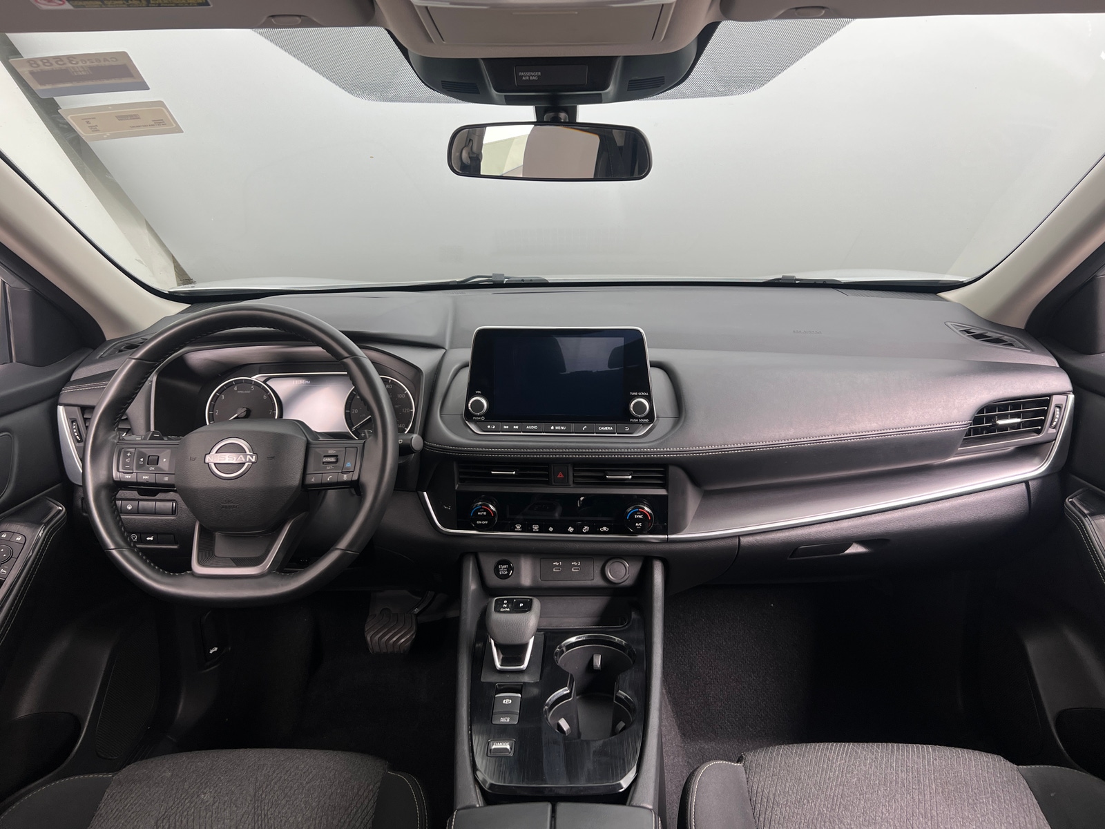 Thumbnail: 2025 Nissan Rogue - 3