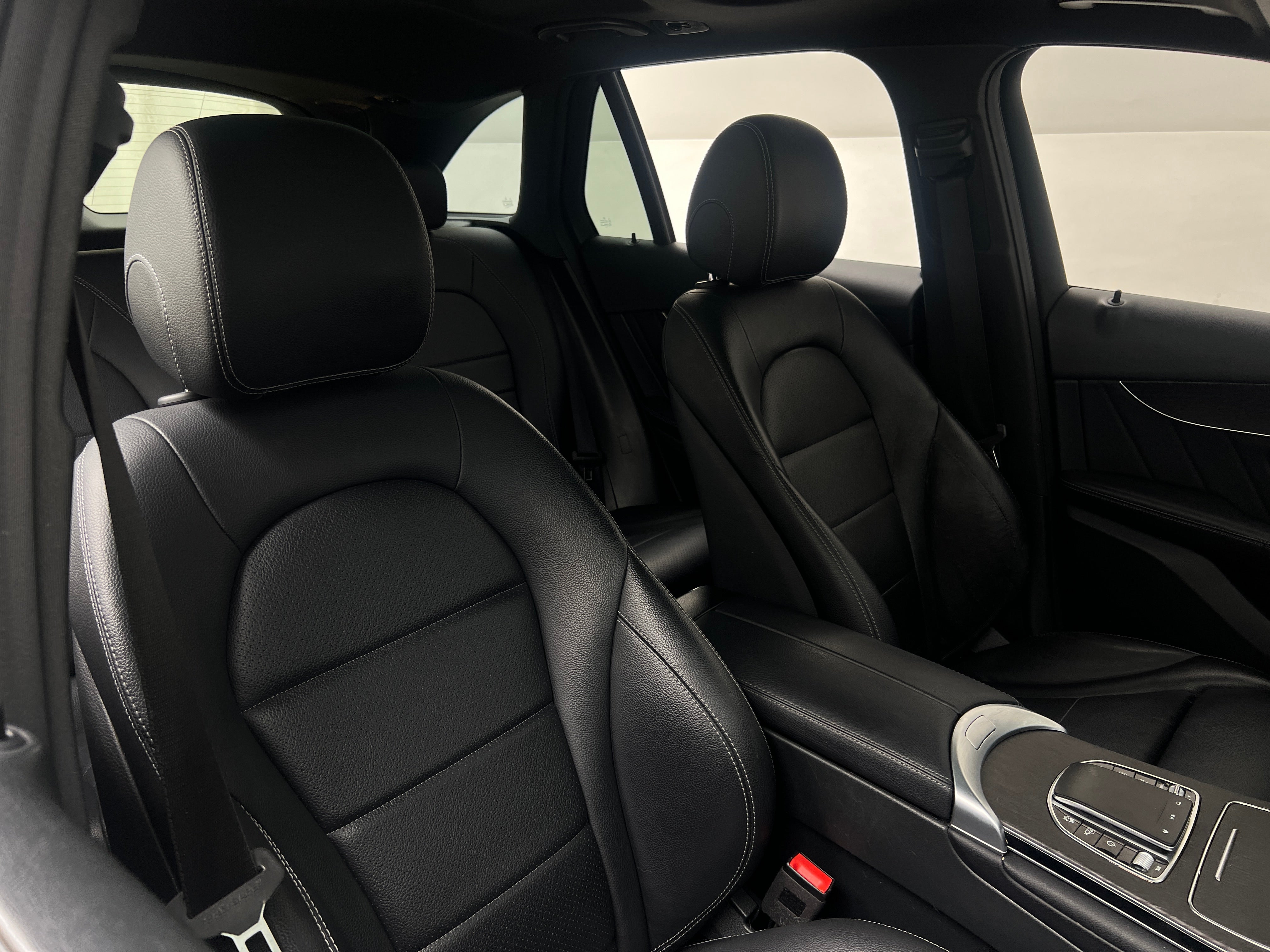 2022 Mercedes-Benz GLC