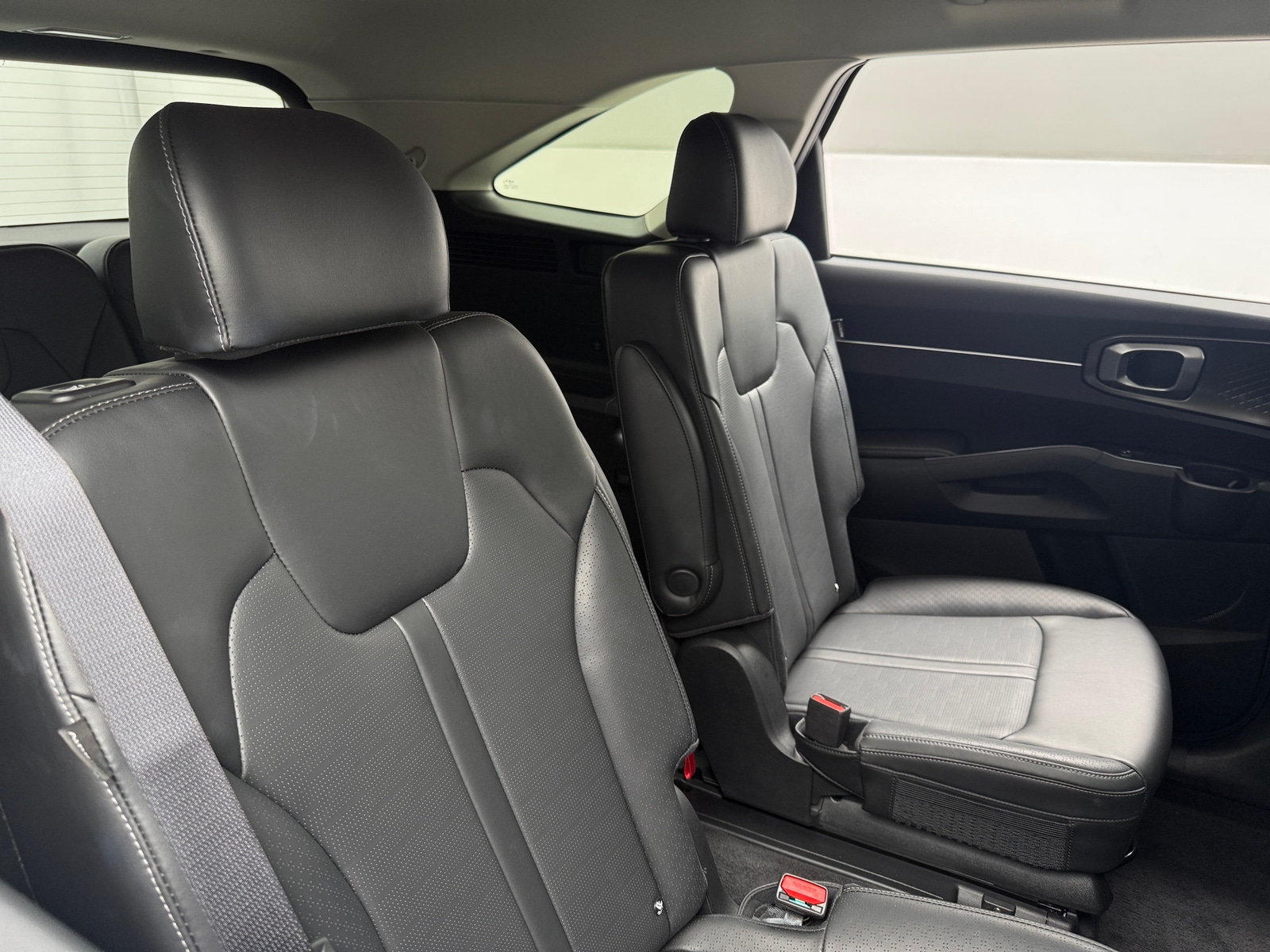Thumbnail: 2025 Kia Sorento - 5