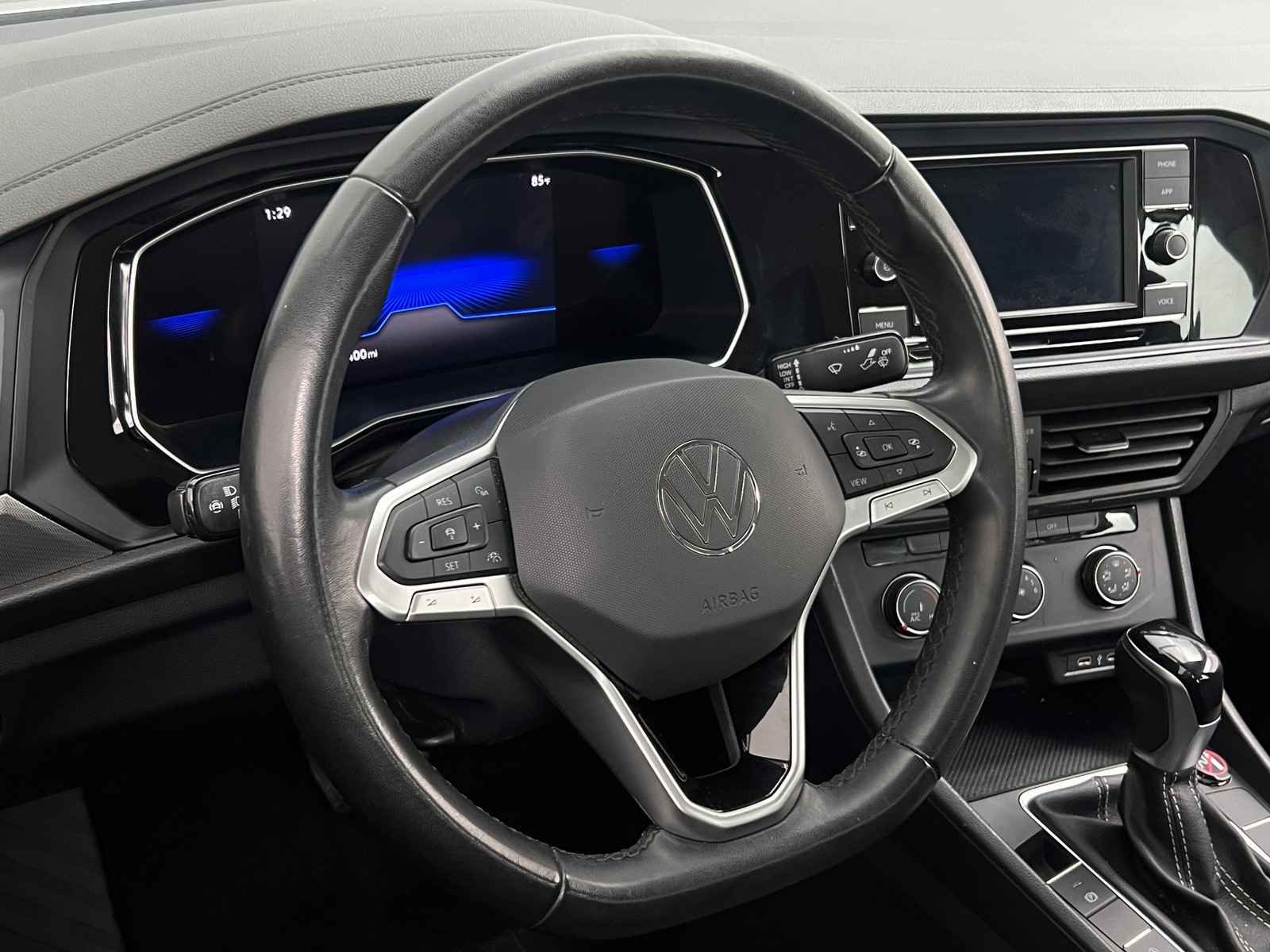 Thumbnail: 2024 Volkswagen Jetta - 5