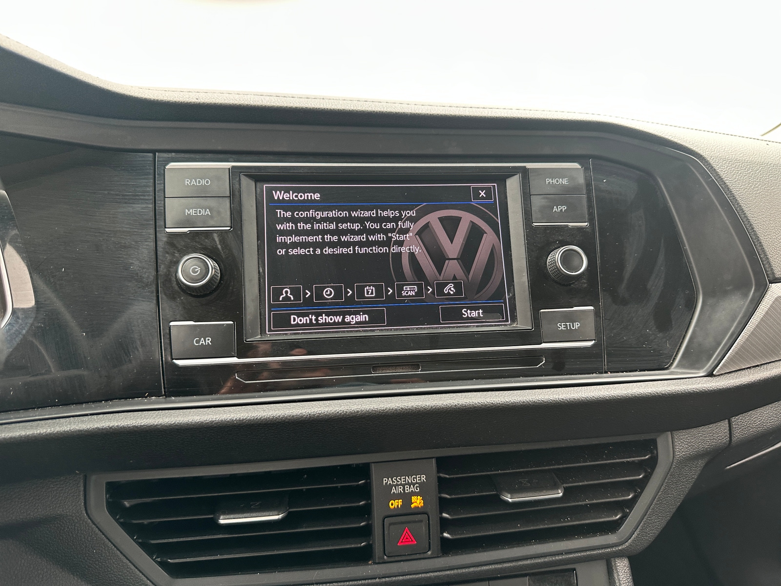 Thumbnail: 2019 Volkswagen Jetta - 4