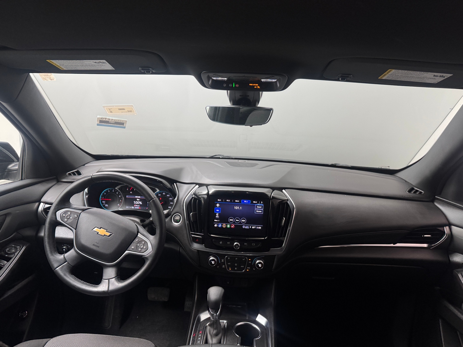 Thumbnail: 2023 Chevrolet Traverse - 3