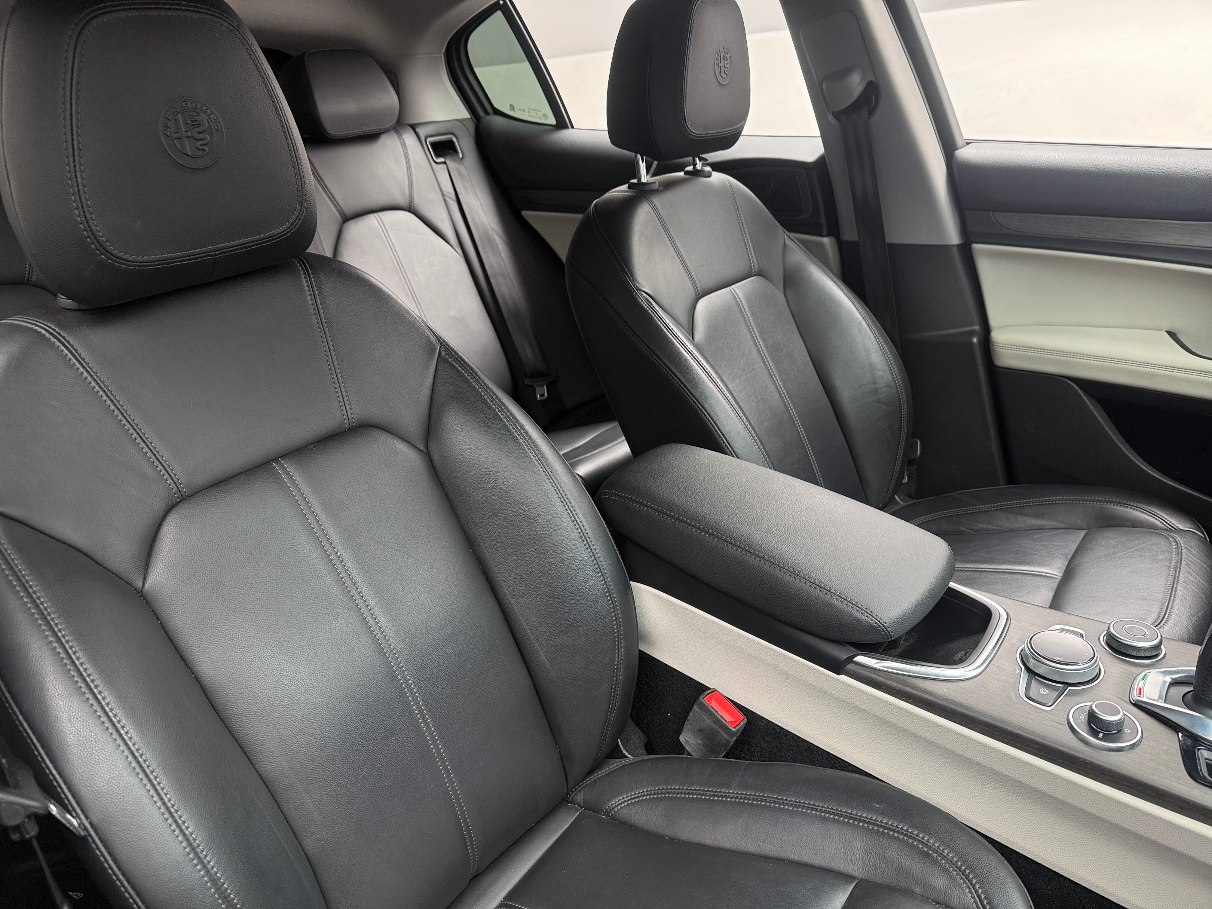 2020 Alfa Romeo Stelvio