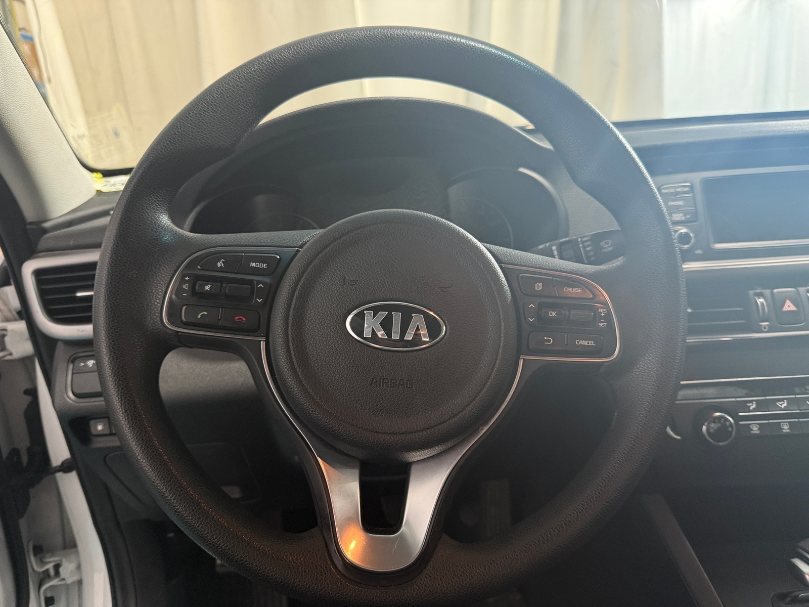 Thumbnail: 2017 Kia Optima - 5