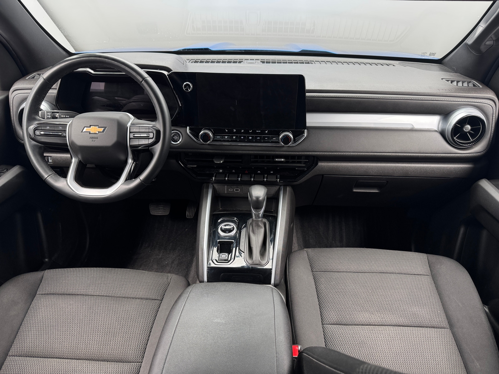 Thumbnail: 2023 Chevrolet Colorado - 3