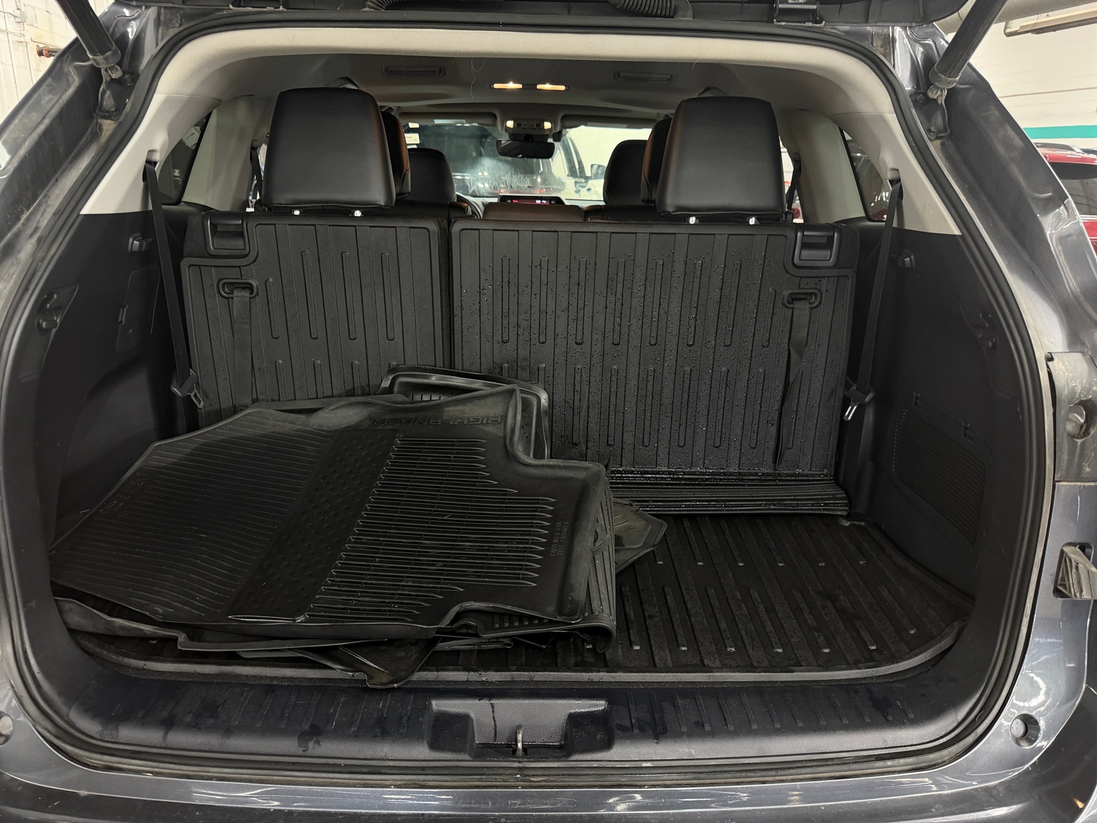 Thumbnail: 2021 Toyota Highlander - 6