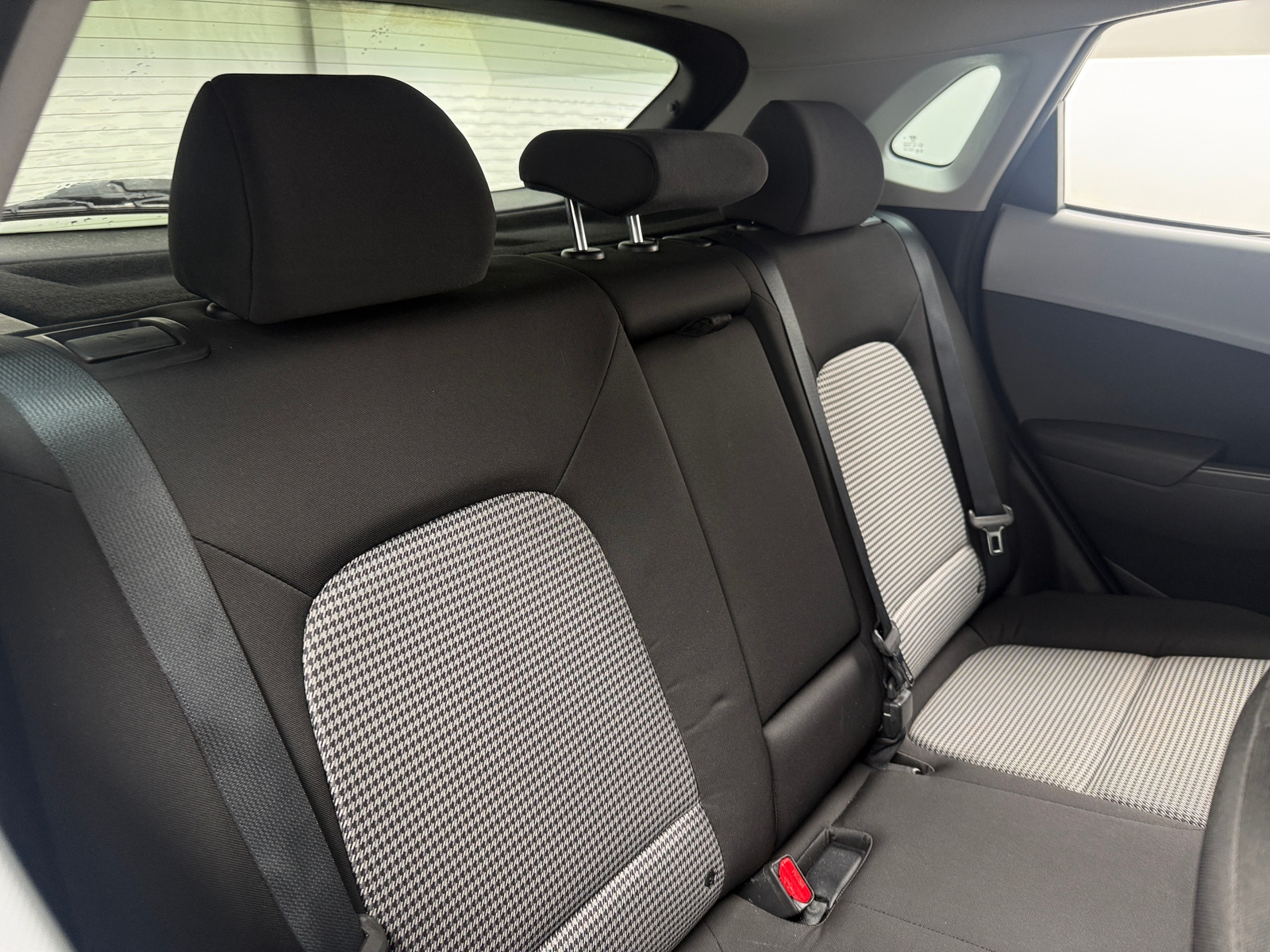 Thumbnail: 2020 Hyundai Kona - 6