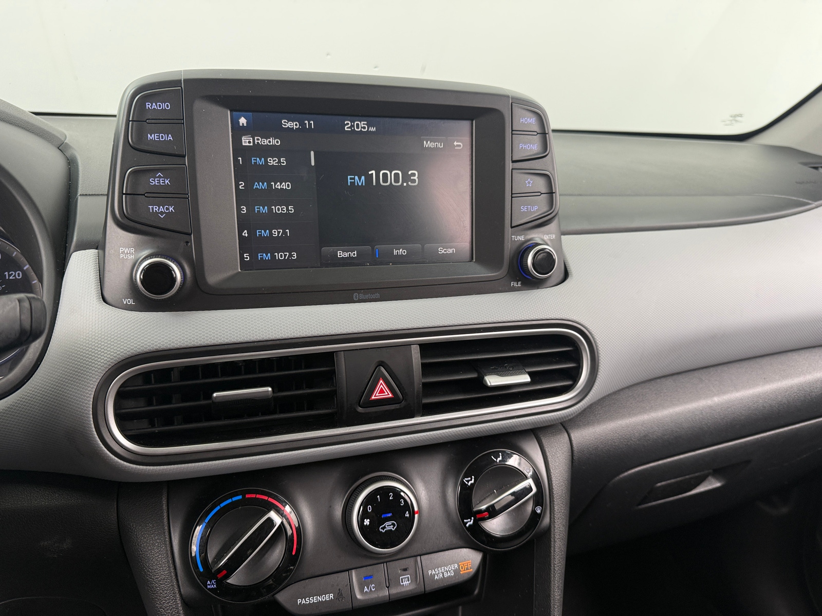 Thumbnail: 2020 Hyundai Kona - 4
