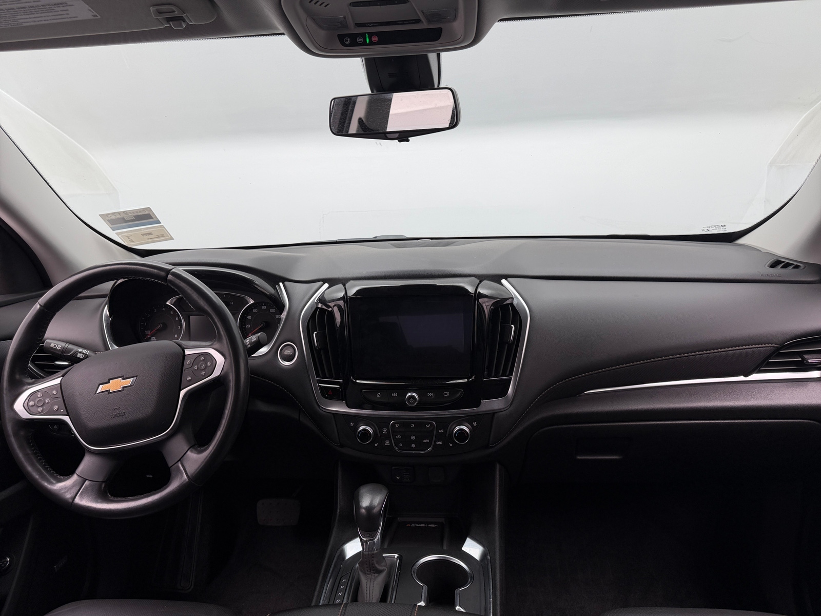 Thumbnail: 2021 Chevrolet Traverse - 2