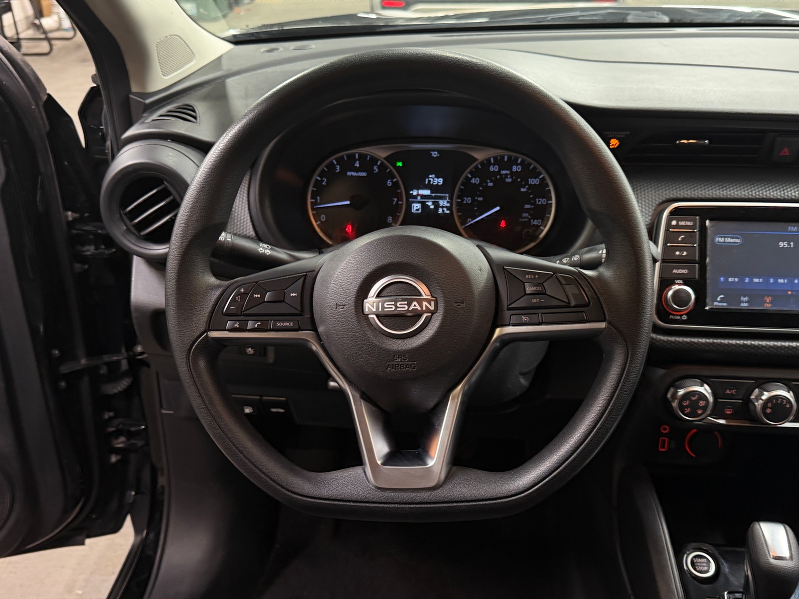 Thumbnail: 2022 Nissan Kicks - 5